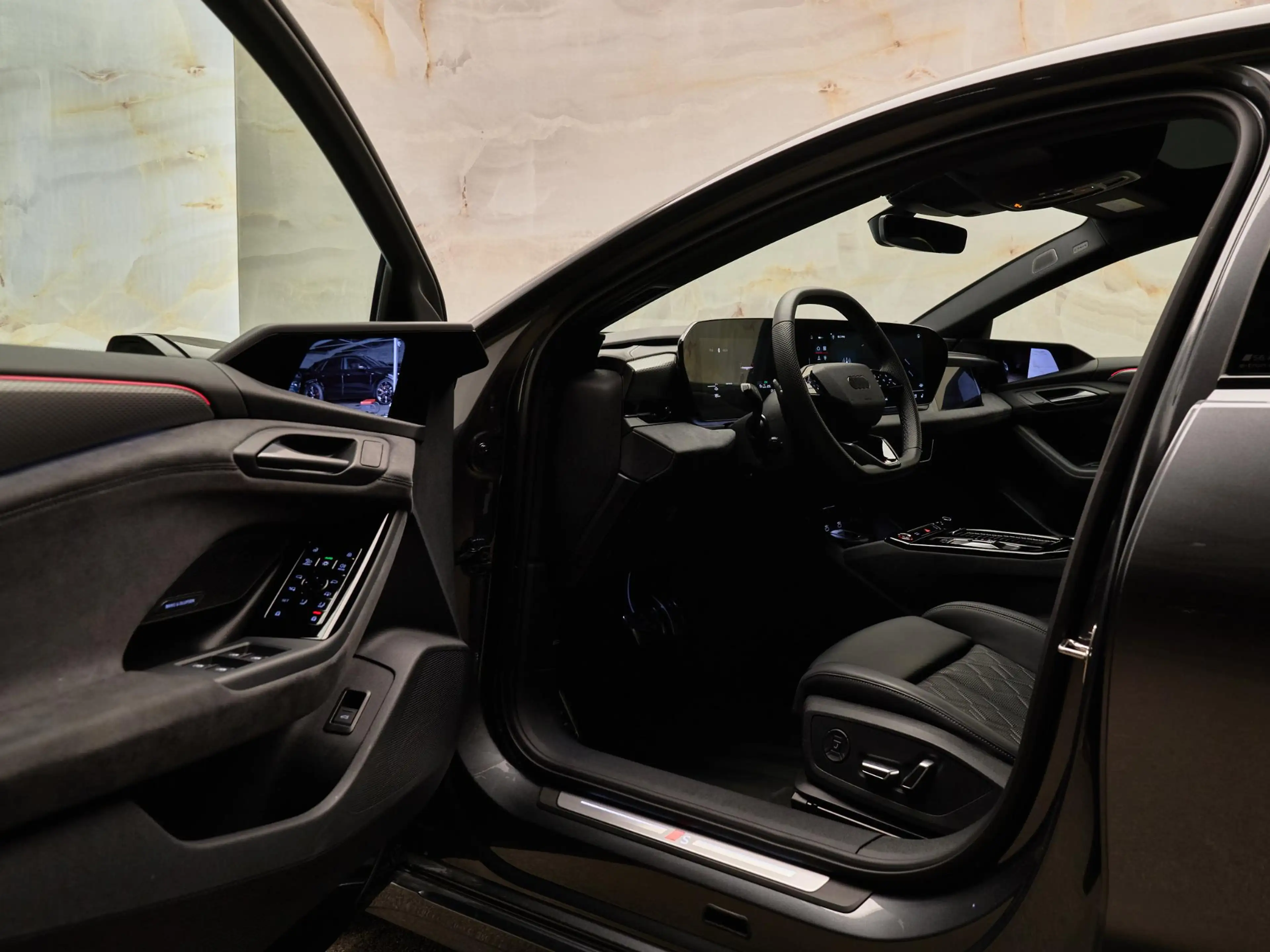 Audi S6 e-tron Avant Quattro , pano, Tech Pro, B&O, luchtv., OLED — photo 7