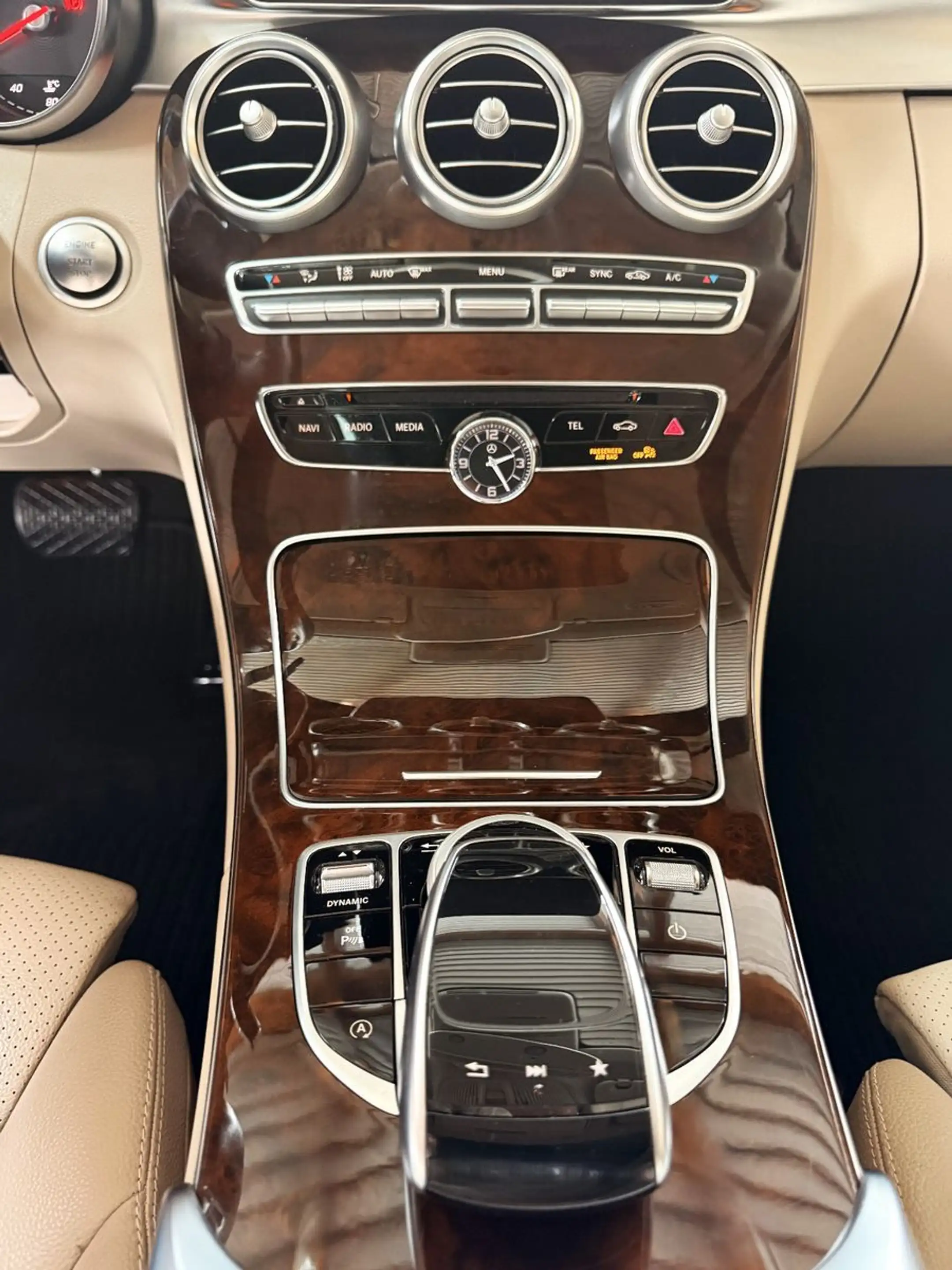 Mercedes-Benz C 400 T 4Matic Avantgarde Business Plus — photo 5