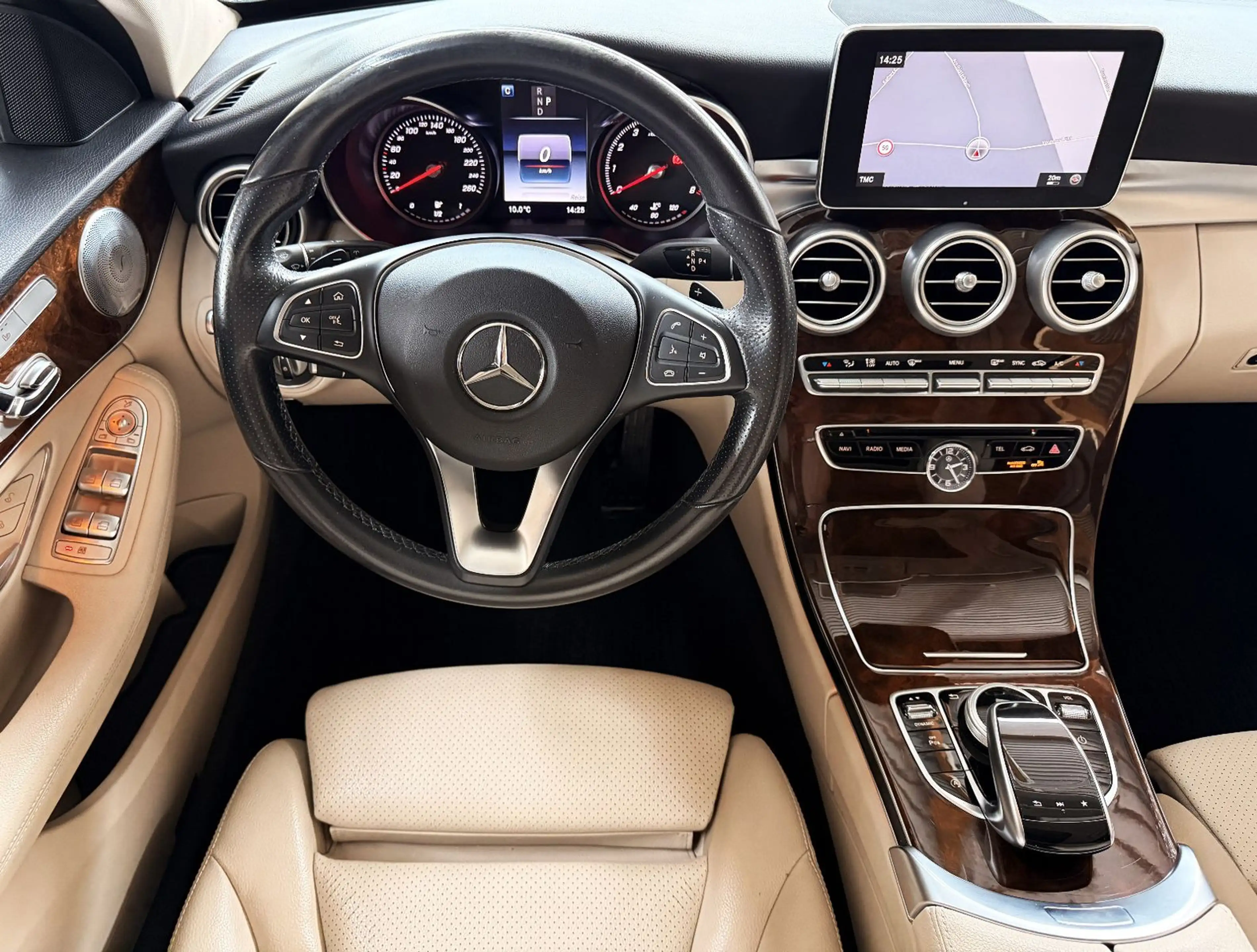 Mercedes-Benz C 400 T 4Matic Avantgarde Business Plus — photo 4