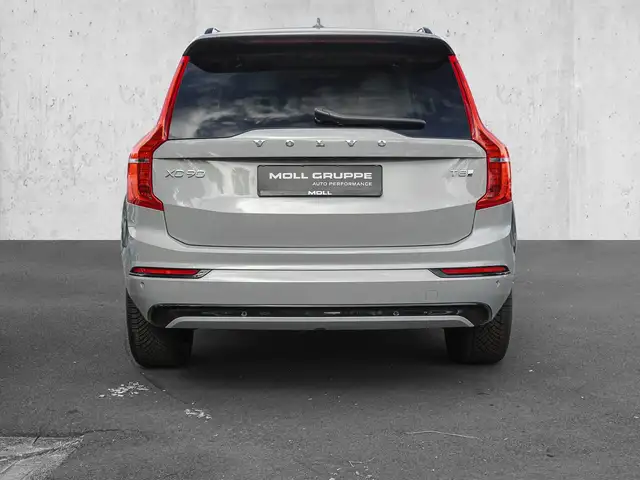 Volvo XC90 view 6