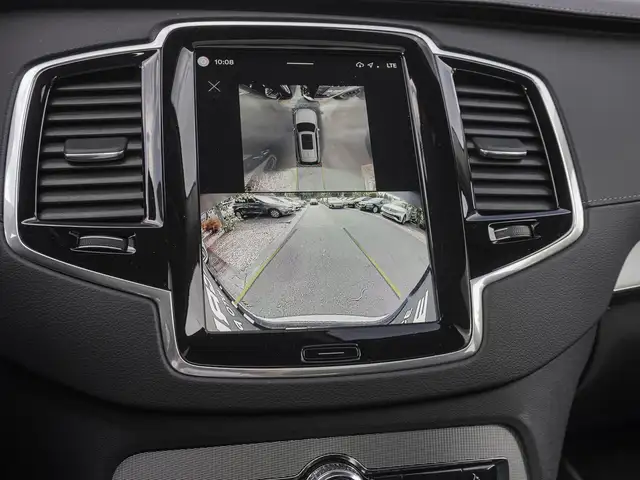 Volvo XC90 view 14