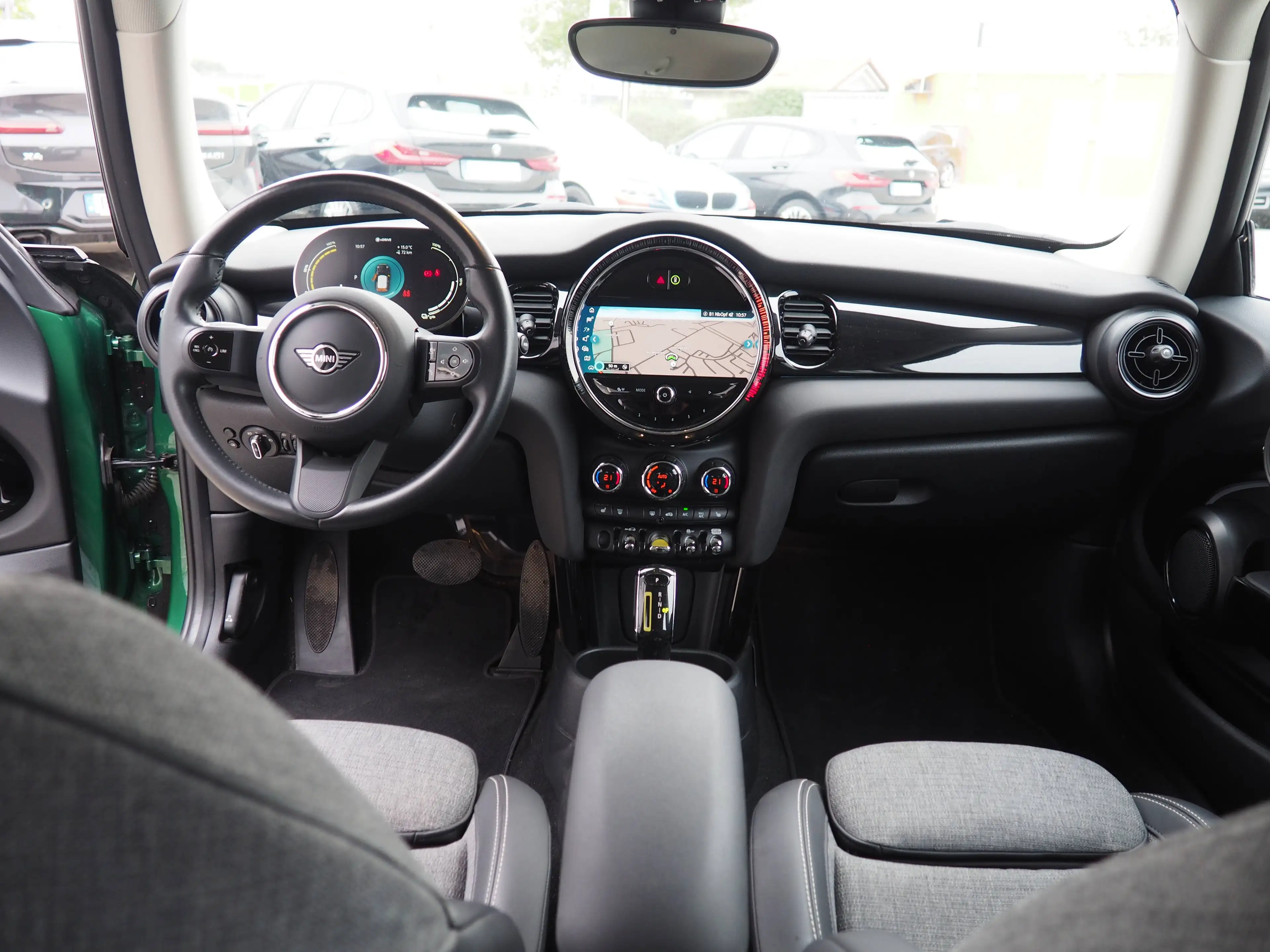 MINI Cooper SE Cooper SE Classic Trim*Sitzhzg*PDC*LED*Navigation* — photo 15