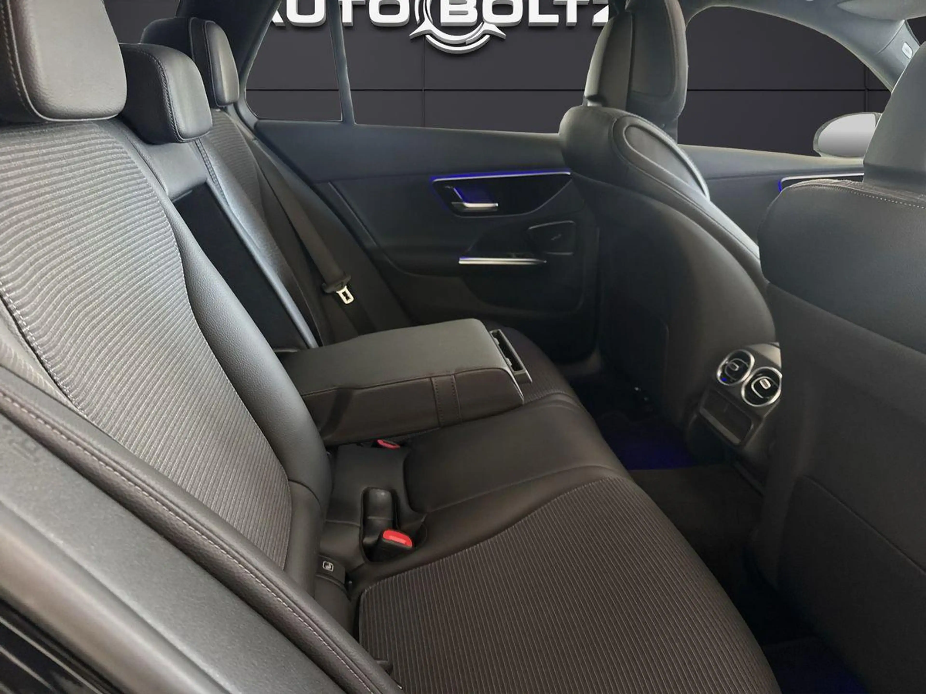 Mercedes-Benz C 200 T Avantgarde Pano KGo Sound Busi — photo 14