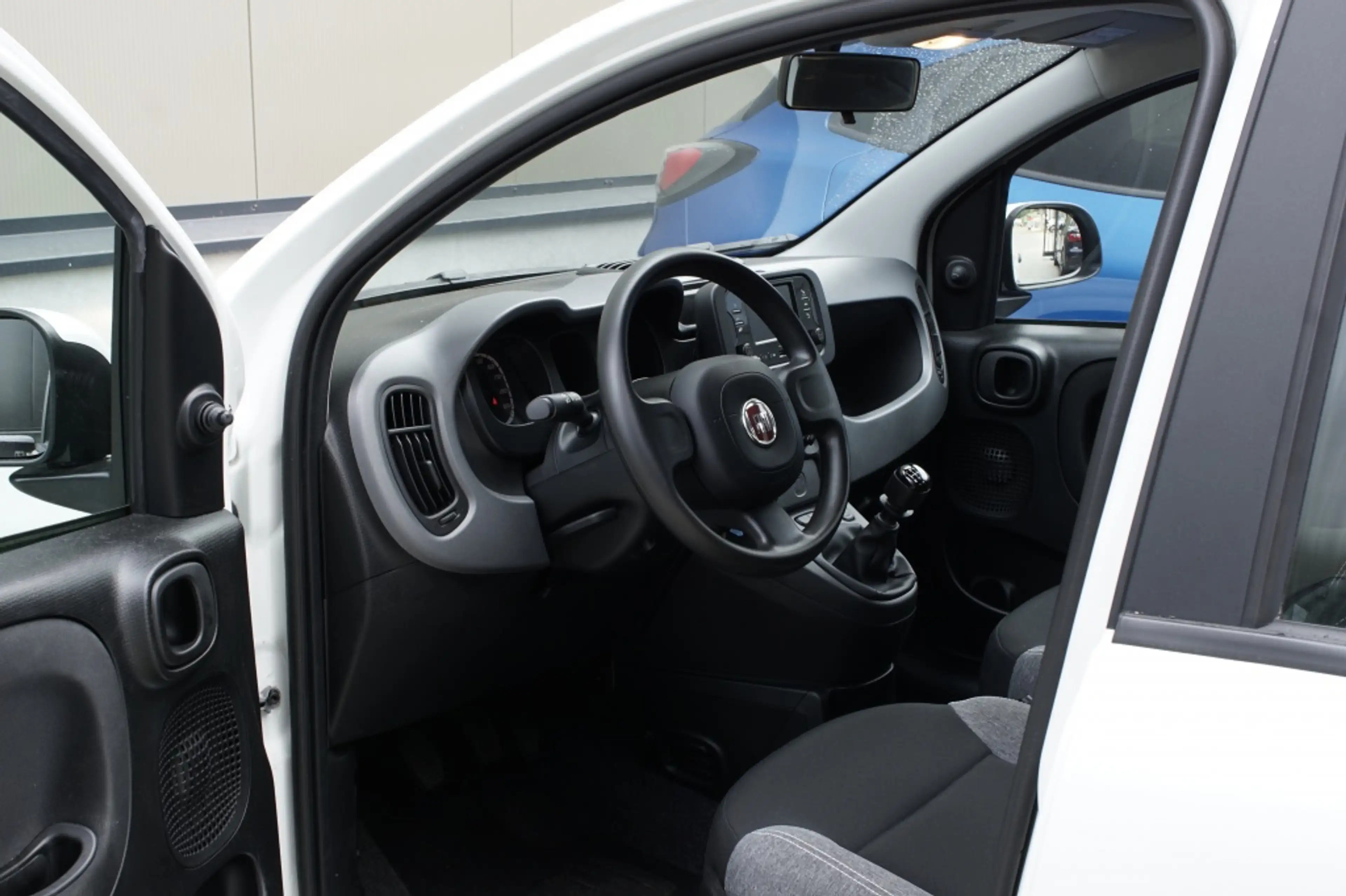 Fiat Panda 1.0 Hybr. City Life — photo 7