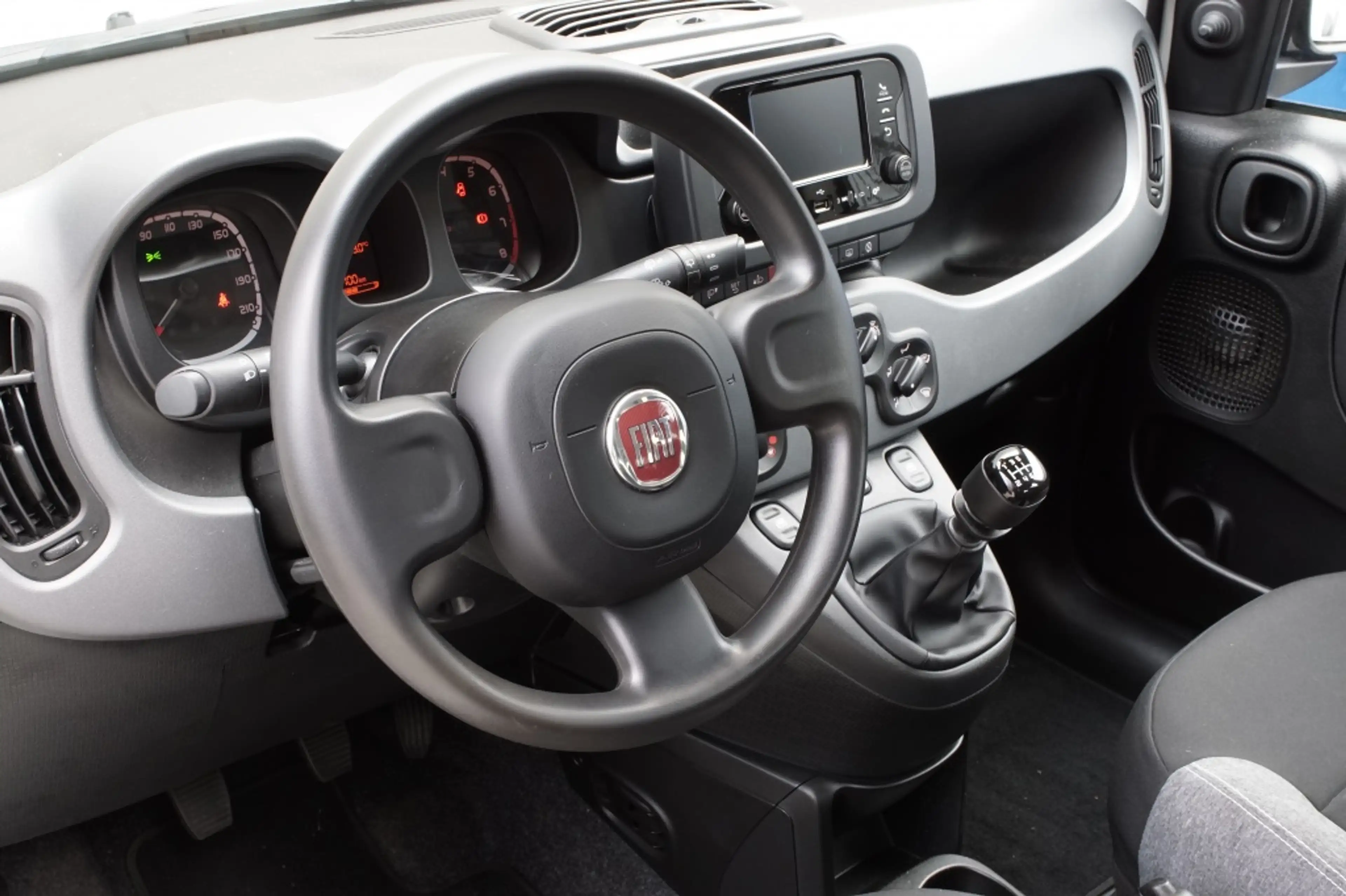 Fiat Panda 1.0 Hybr. City Life — photo 8