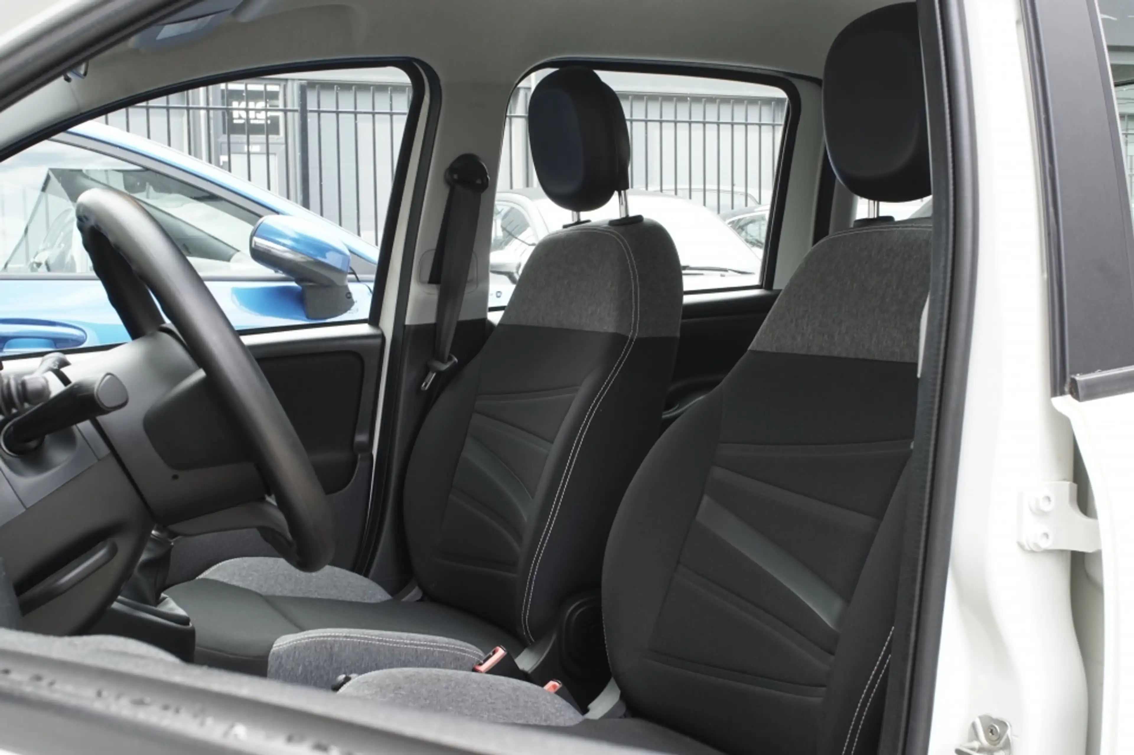 Fiat Panda 1.0 Hybr. City Life — photo 9