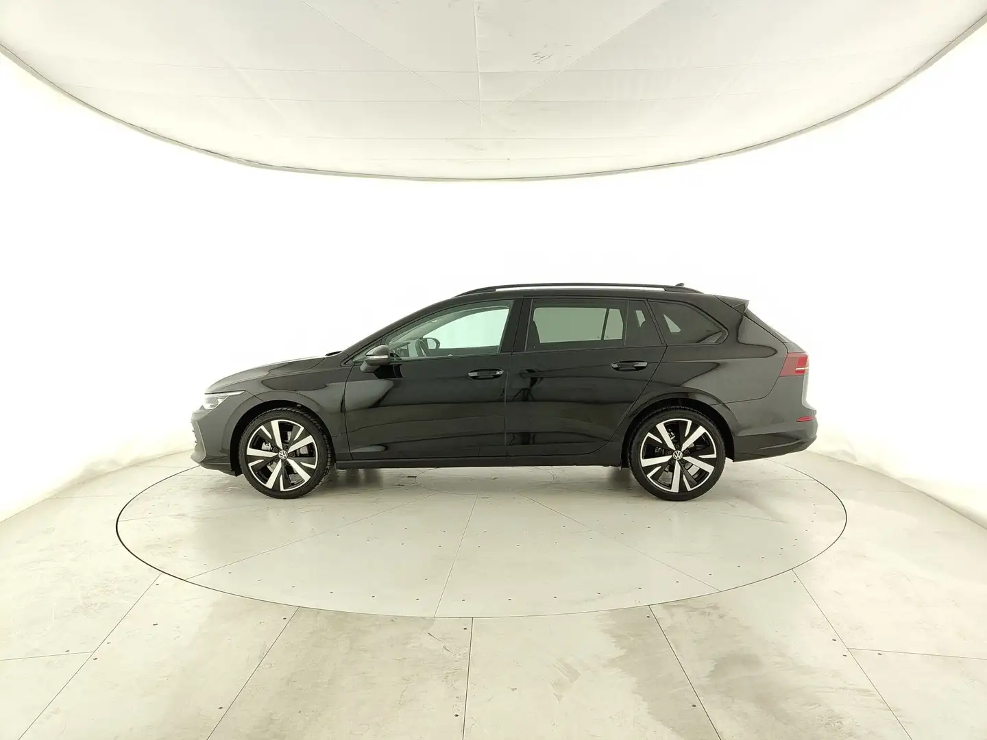 Volkswagen Golf Variant Variant 2.0 TDI SCR Edition Plus Nero - 2