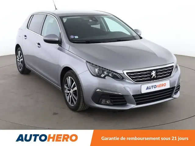 Peugeot 308 view 8