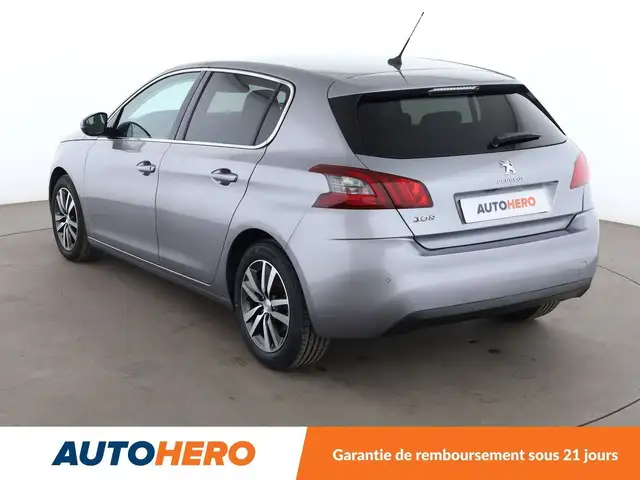 Peugeot 308 view 4