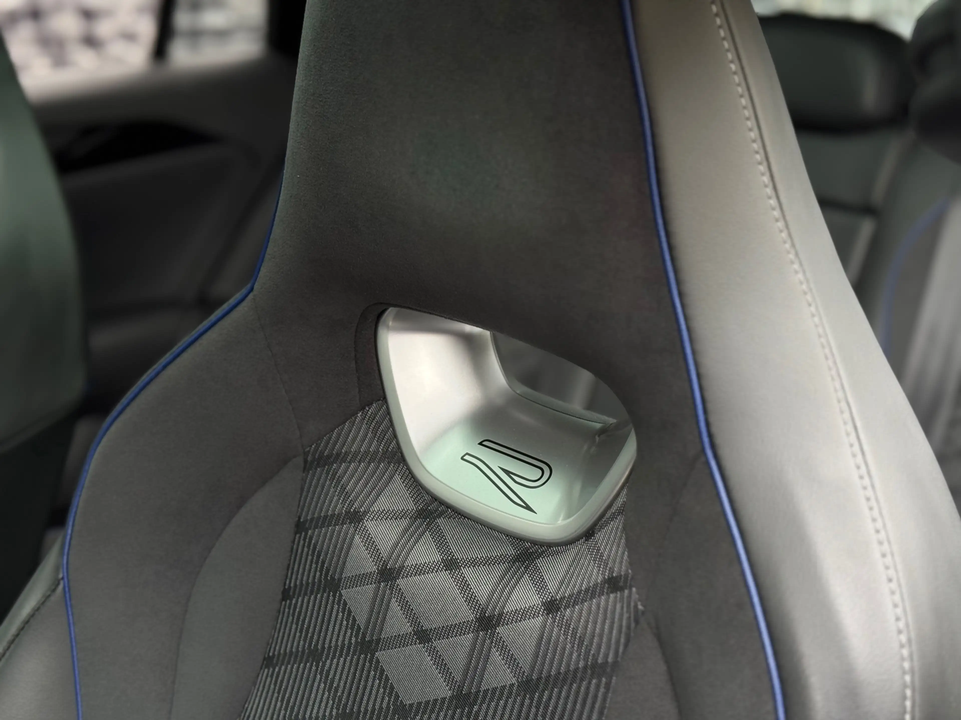 Volkswagen Tiguan 1.5 eTSI R-Line Pano H/K 360' HUD Trekhaak — photo 13