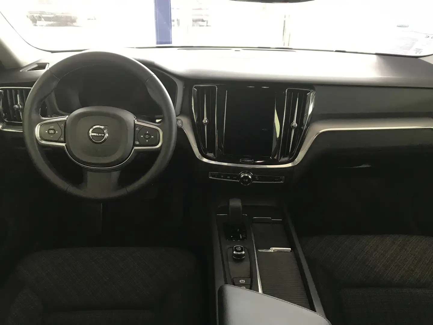 Volvo V60 2.0 B3 Mid Hybride GARANTIE 5 ANS ! Argent - 2