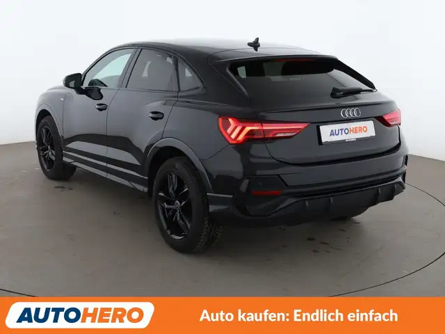 Audi Q3 view 4
