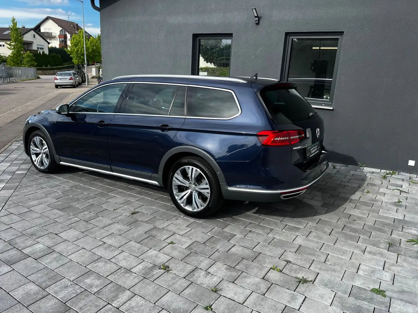 Volkswagen Passat Alltrack 2.0 TDI/Automatik/Pano/AHK Albastru - 2