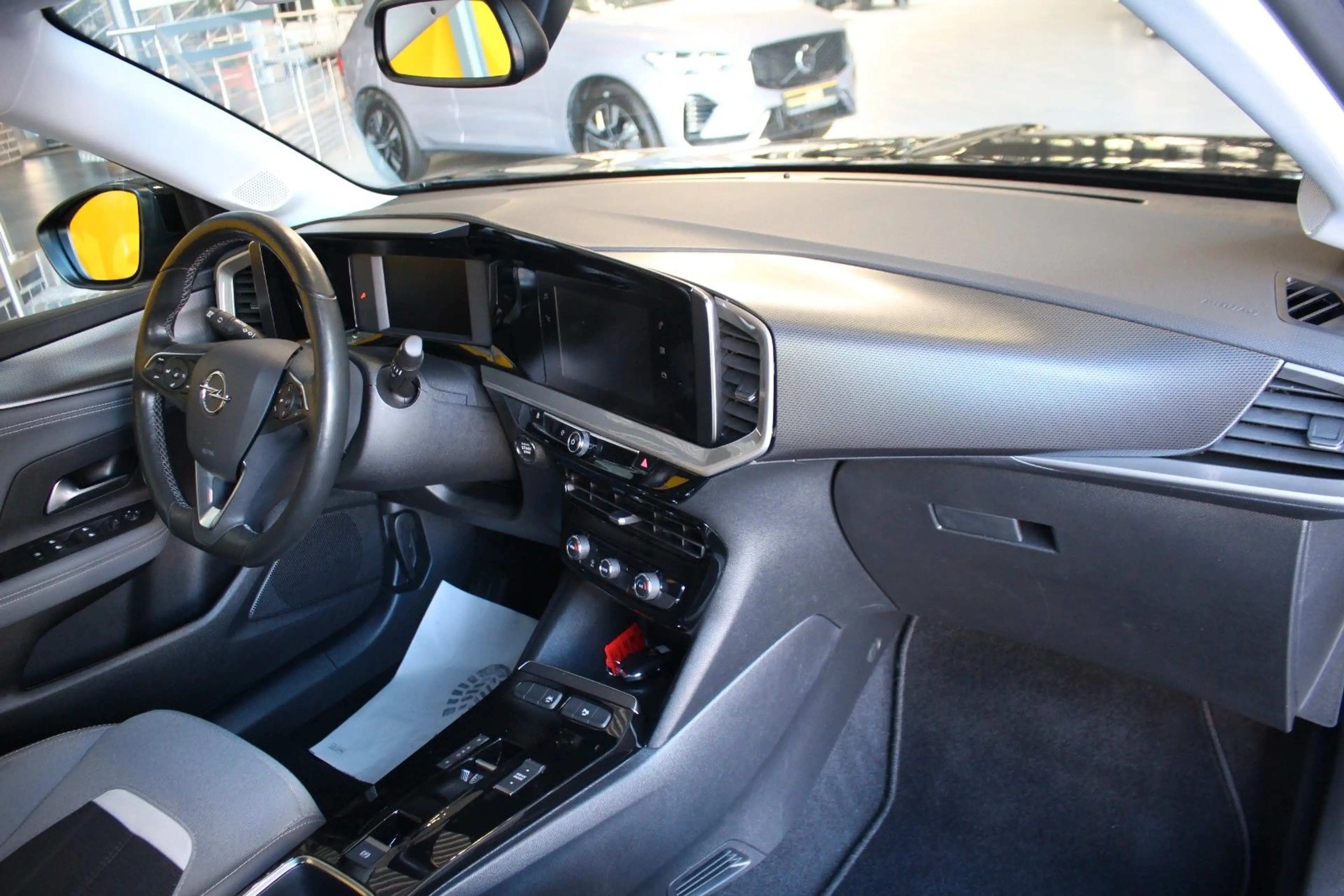 Opel Mokka e Elegance Navi Kamera LED Lenkradheizung — photo 4