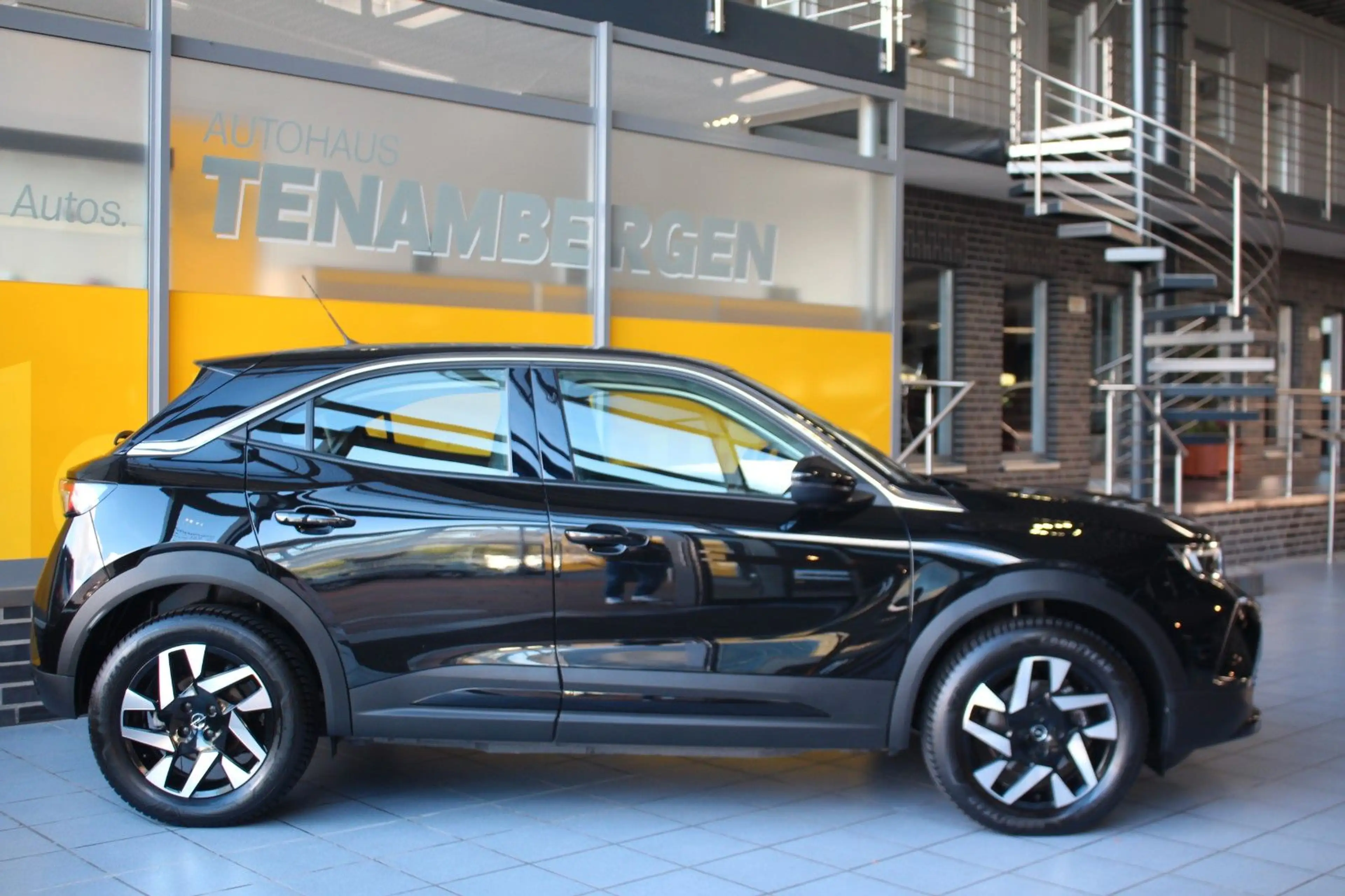 Opel Mokka e Elegance Navi Kamera LED Lenkradheizung — photo 3