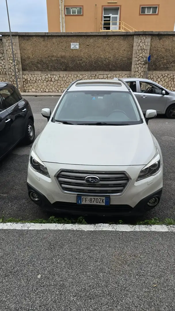 Subaru OUTBACK Outback V 2015 2.0d Style lineartronic my16 Fehér - 1