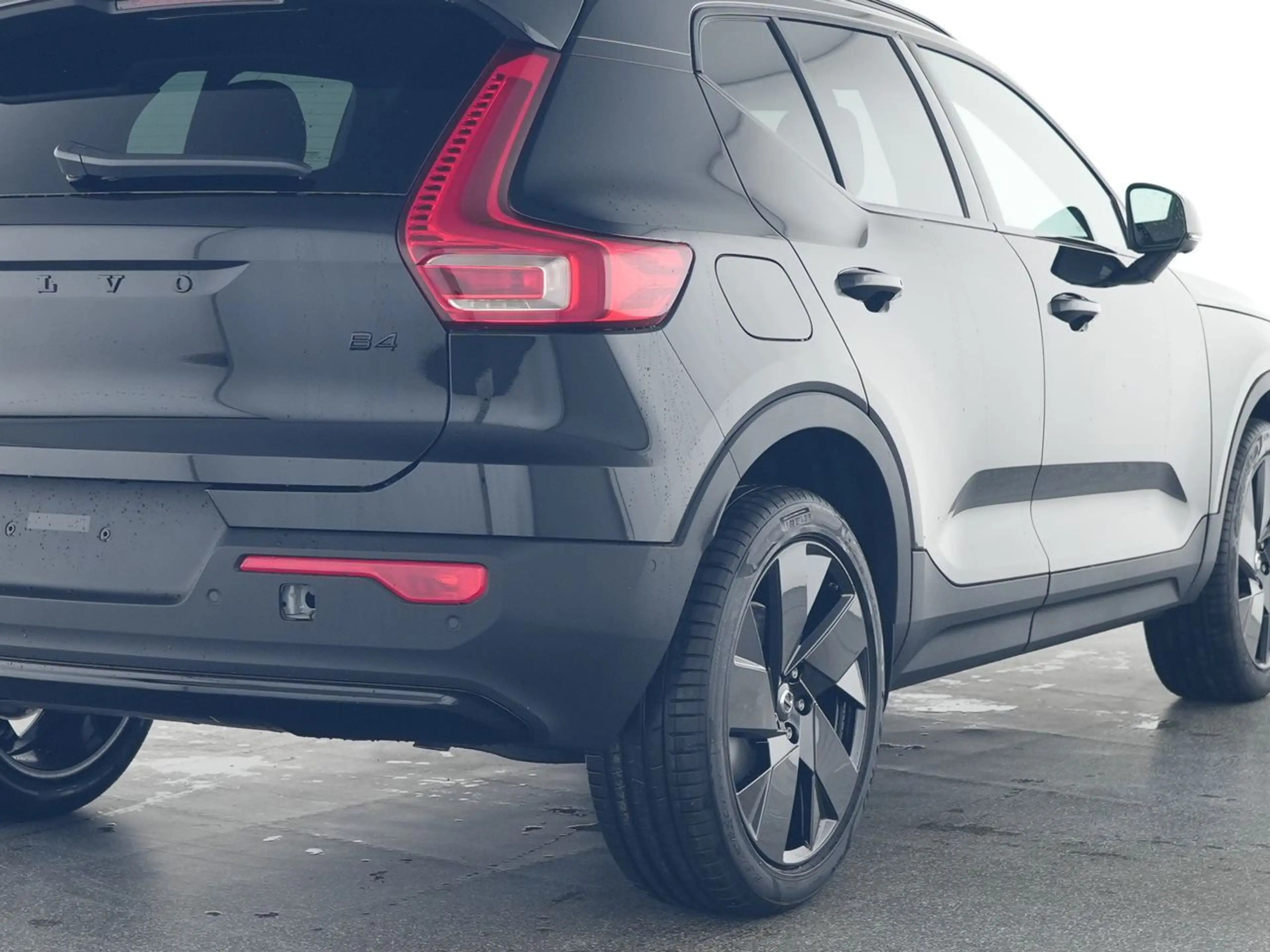 Volvo XC40 B3 Plus Black Edition !!360°+ALARM.+STANDHZ — photo 12