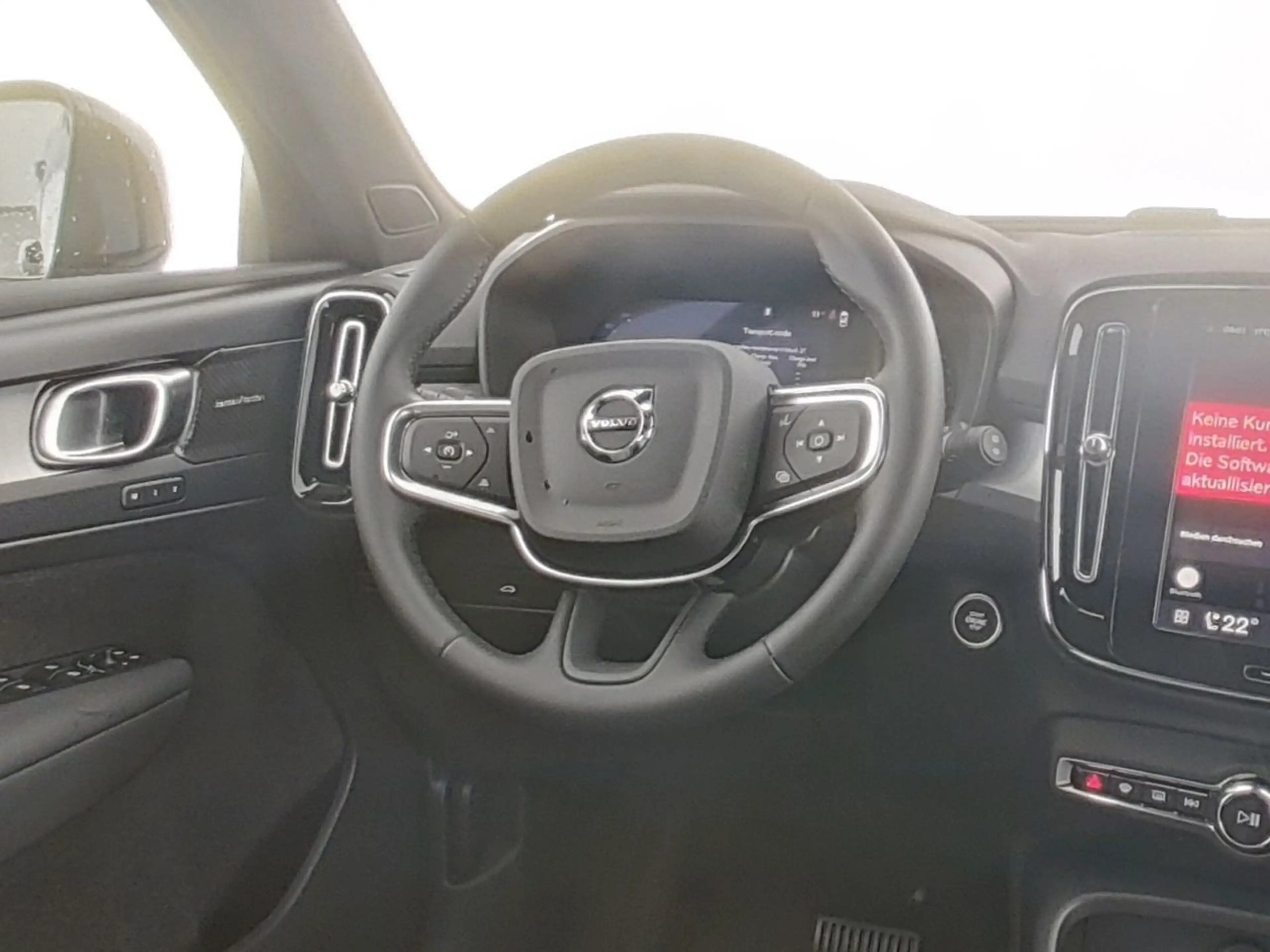 Volvo XC40 B3 Plus Black Edition !!360°+ALARM.+STANDHZ — photo 15