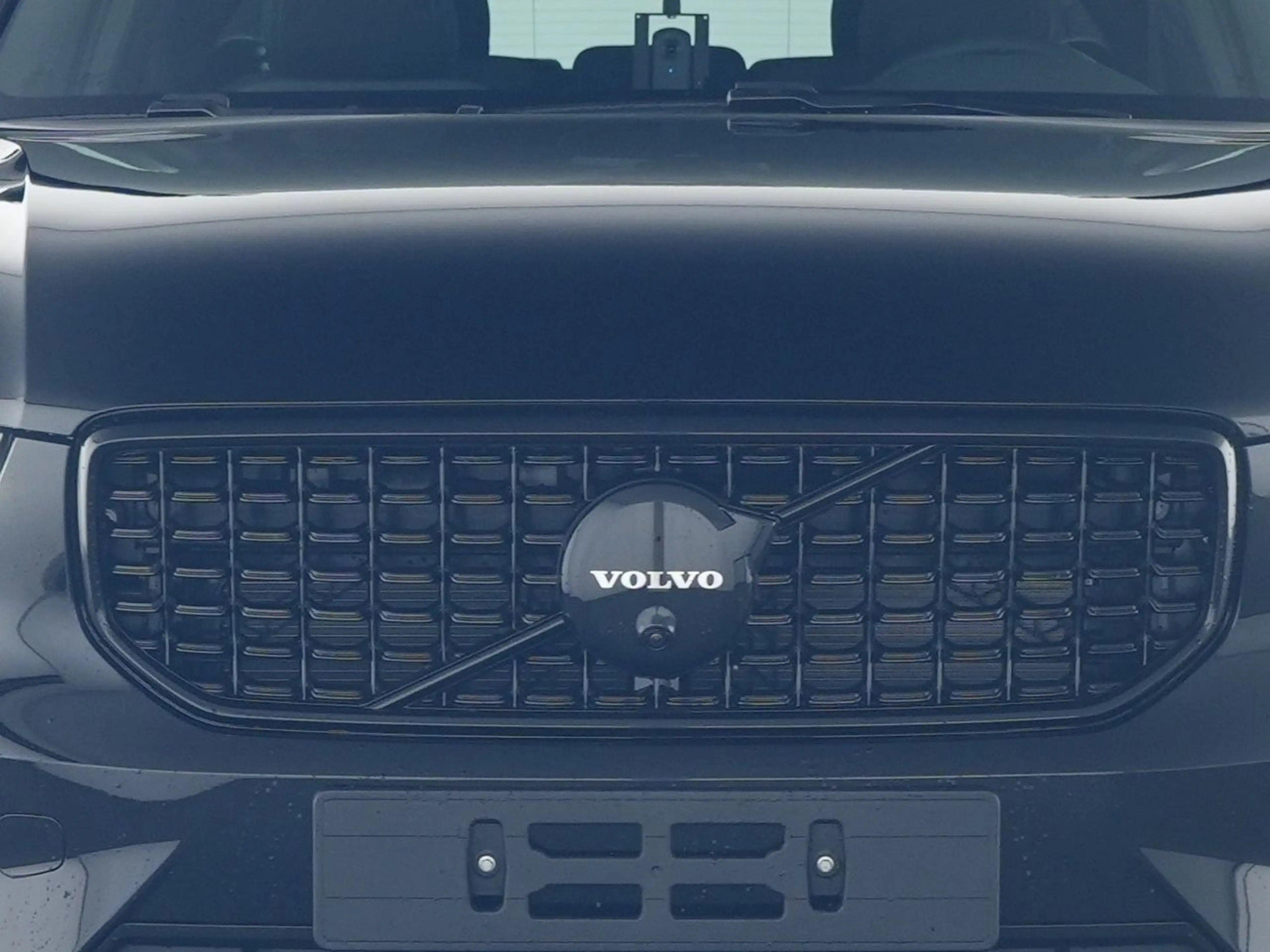 Volvo XC40 B3 Plus Black Edition !!360°+ALARM.+STANDHZ — photo 5