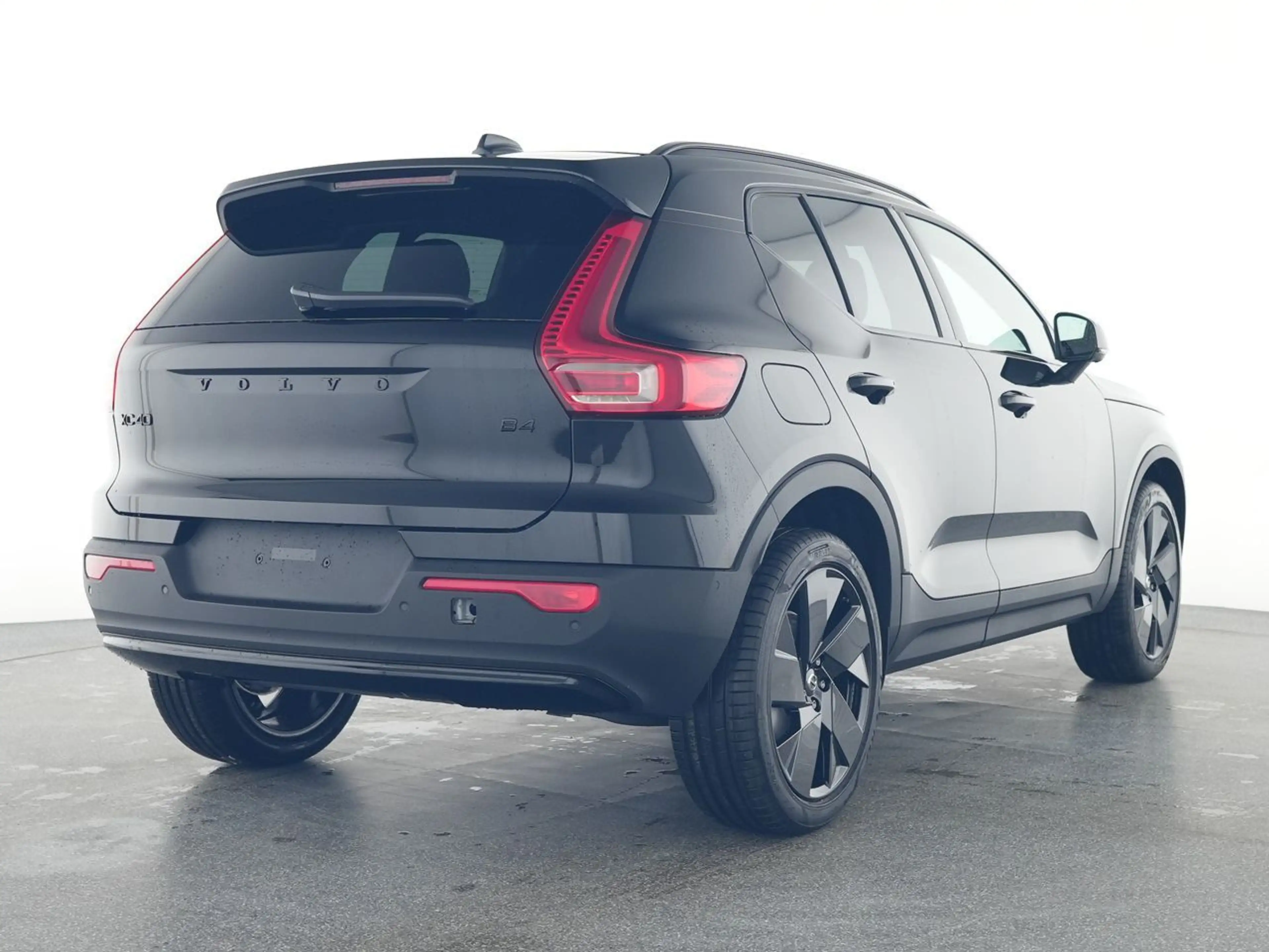 Volvo XC40 B3 Plus Black Edition !!360°+ALARM.+STANDHZ — photo 3