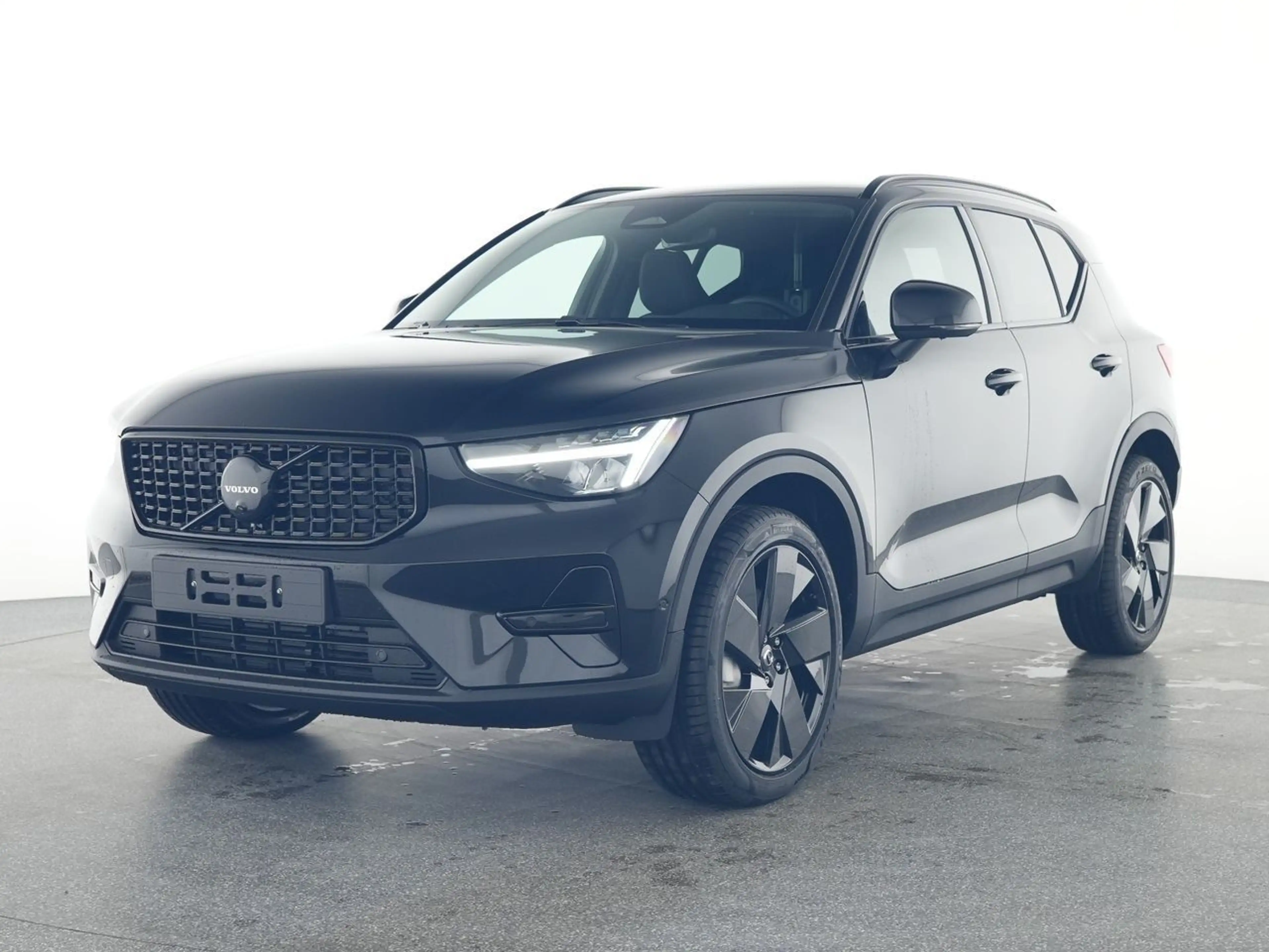 Volvo XC40 B3 Plus Black Edition !!360°+ALARM.+STANDHZ