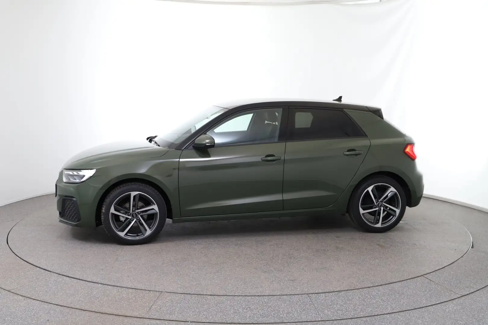 Audi A1 25 TFSI intense Grün - 2