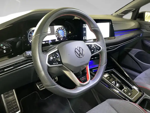 Volkswagen Golf view 8