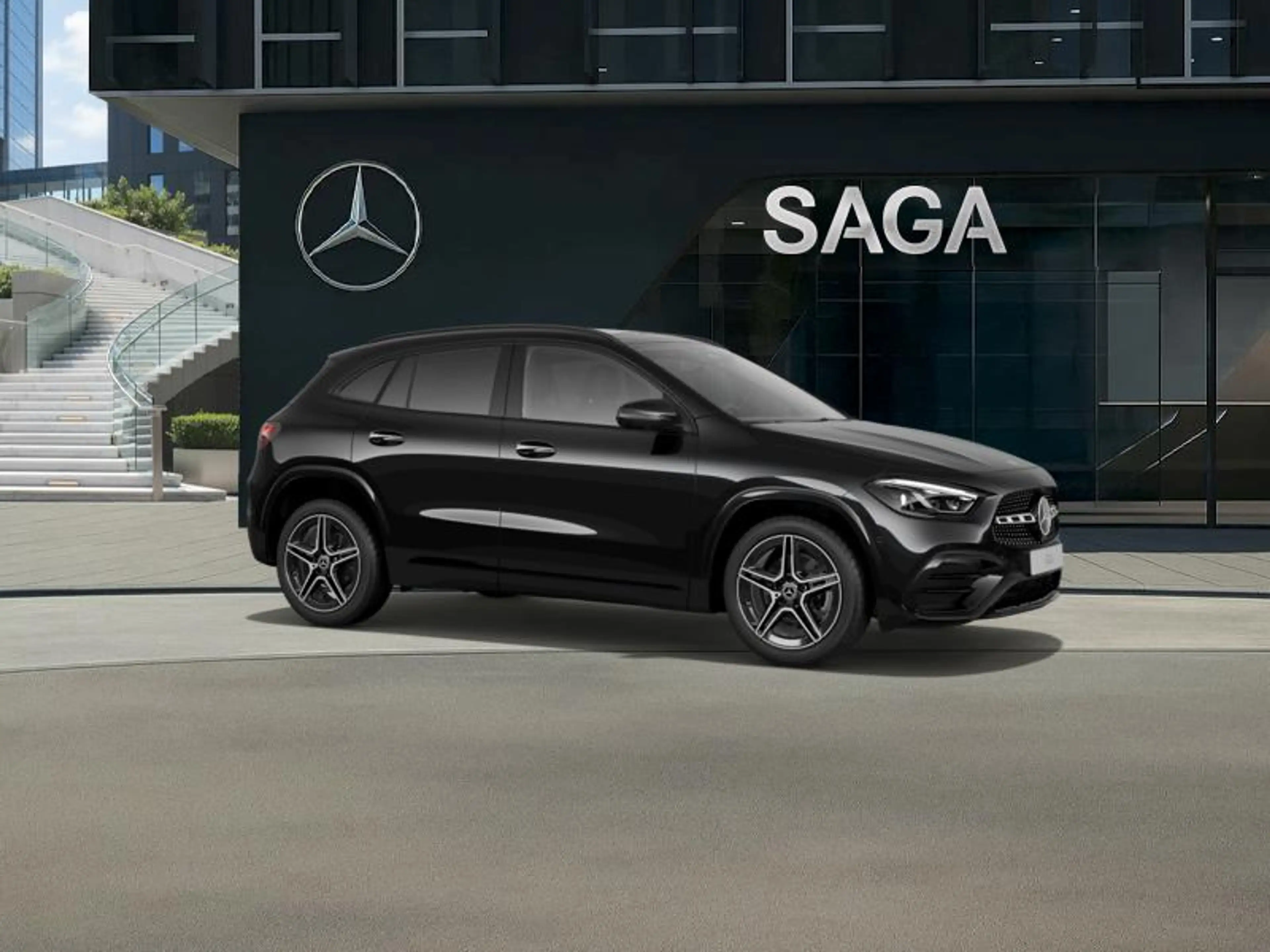 Mercedes-Benz GLA 180 — photo 15