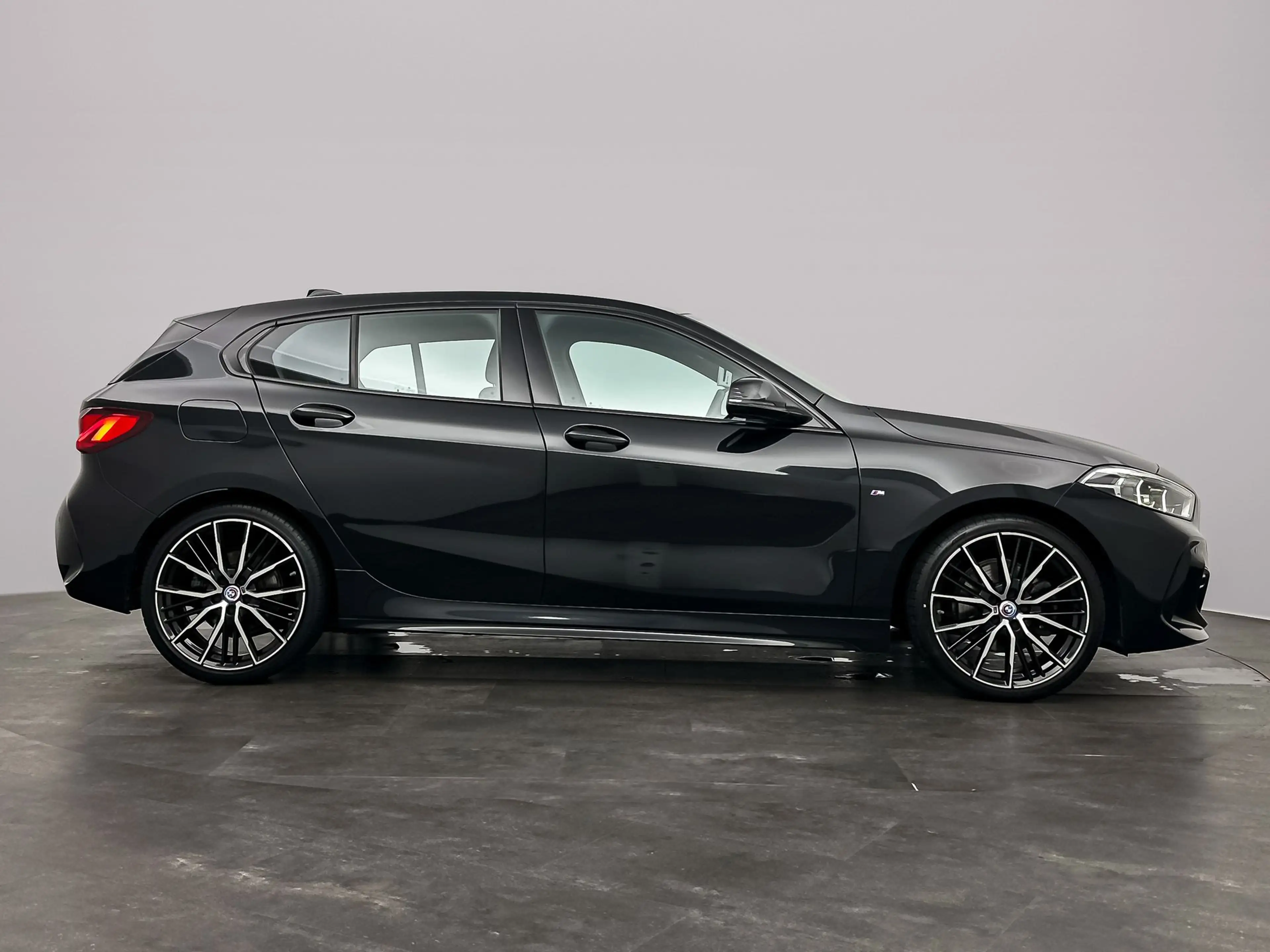BMW 118 1-serie 118i Business Edition Plus | Model M Sport — photo 7