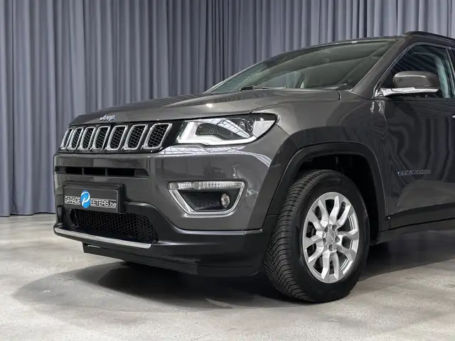 Jeep Compass view 6