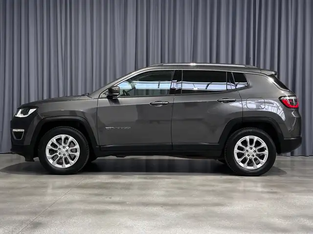 Jeep Compass view 2