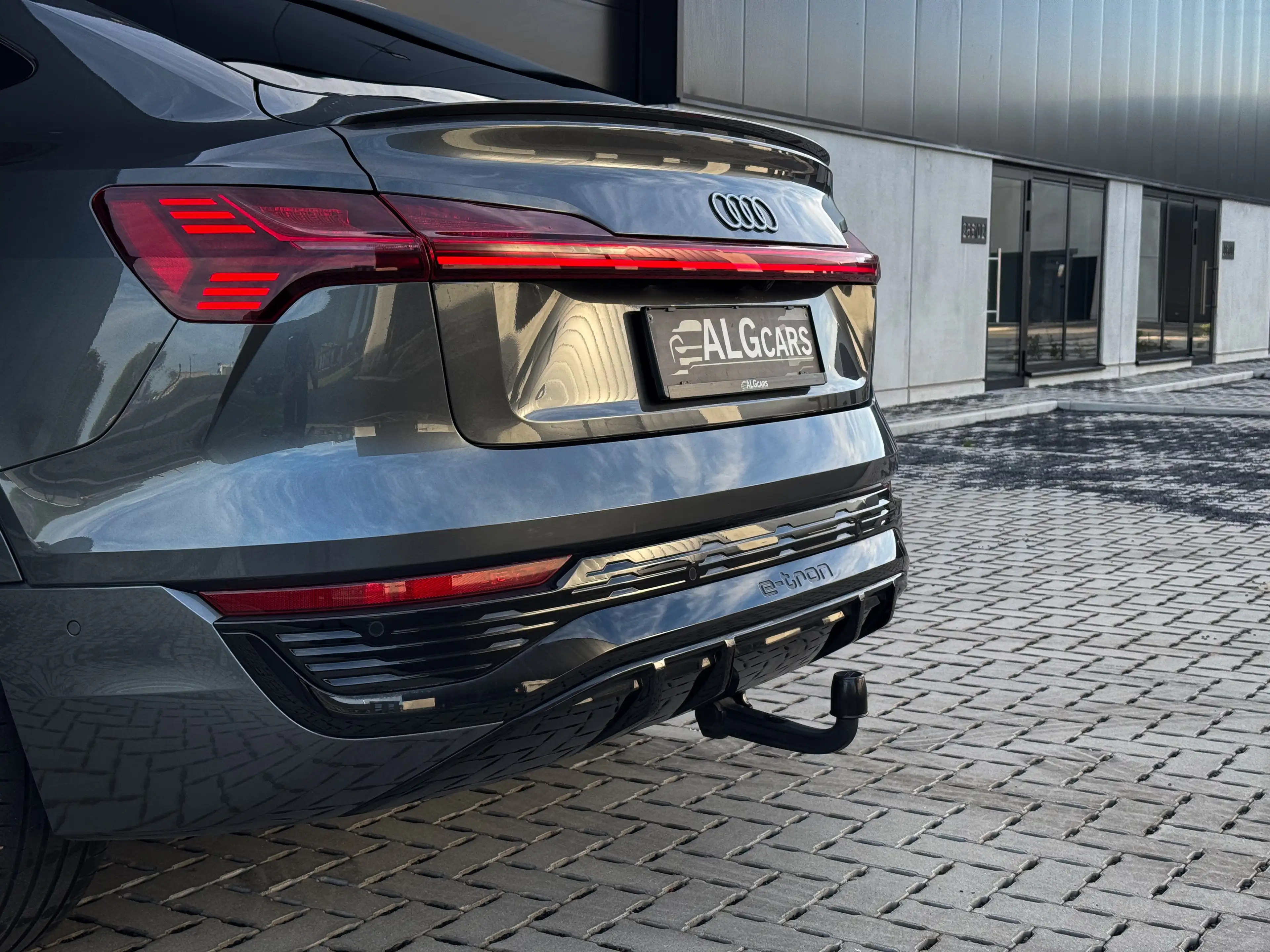 Audi Q8 e-tron Sportback Quattro S-line / Facelift / Trekhaak / 360 / 22kW laden / Luchtvering / TOP!! — photo 9