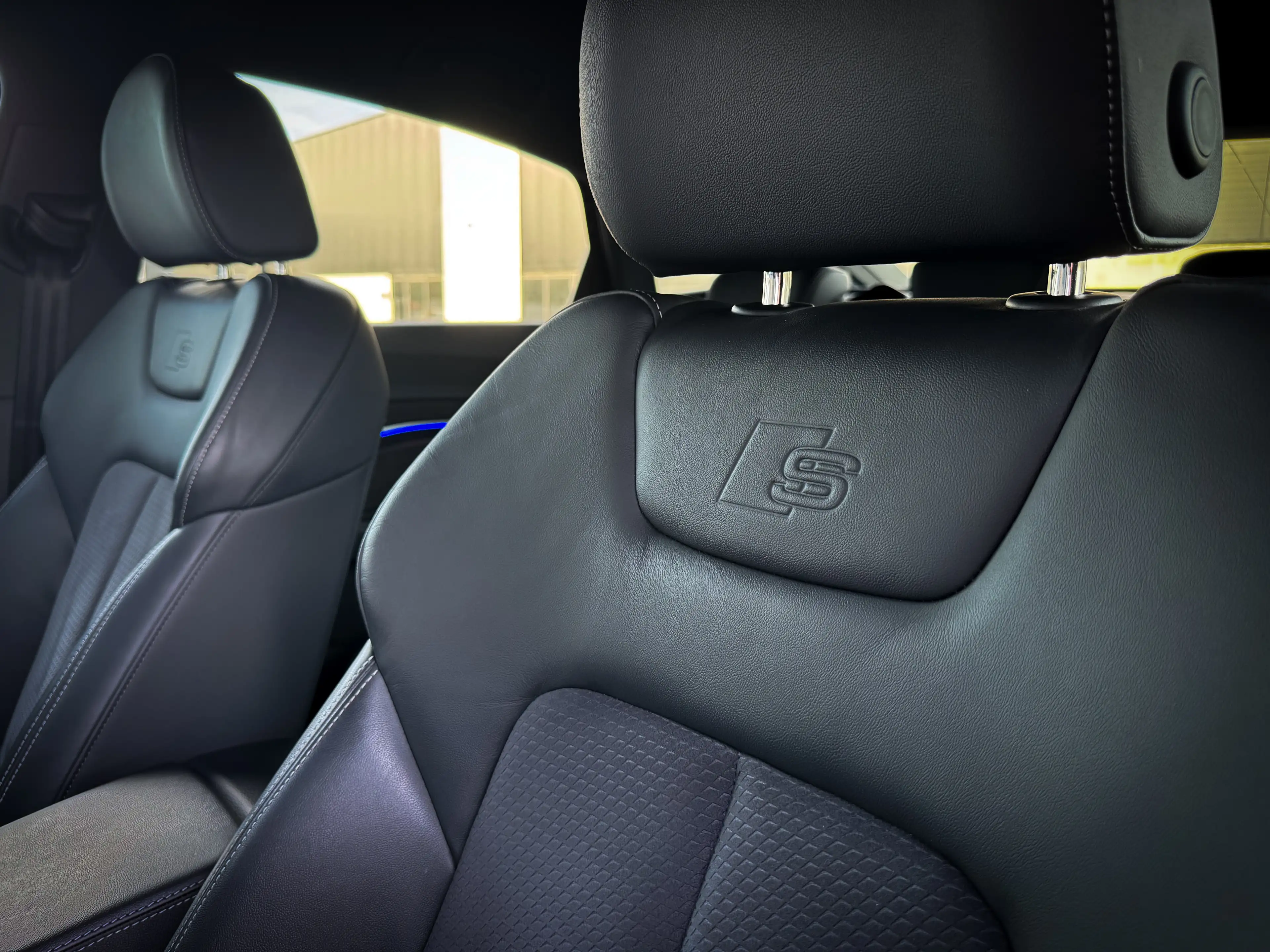 Audi Q8 e-tron Sportback Quattro S-line / Facelift / Trekhaak / 360 / 22kW laden / Luchtvering / TOP!! — photo 26