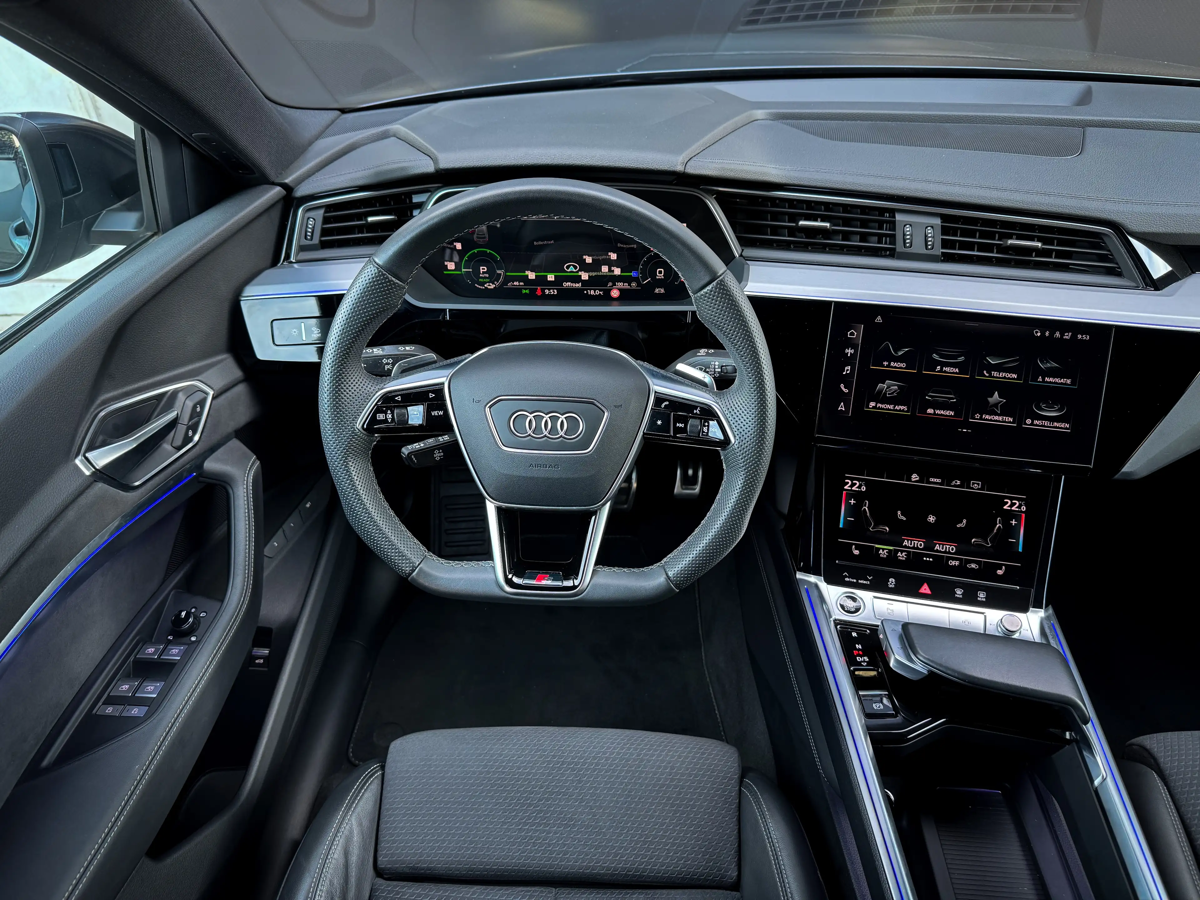 Audi Q8 e-tron Sportback Quattro S-line / Facelift / Trekhaak / 360 / 22kW laden / Luchtvering / TOP!! — photo 13