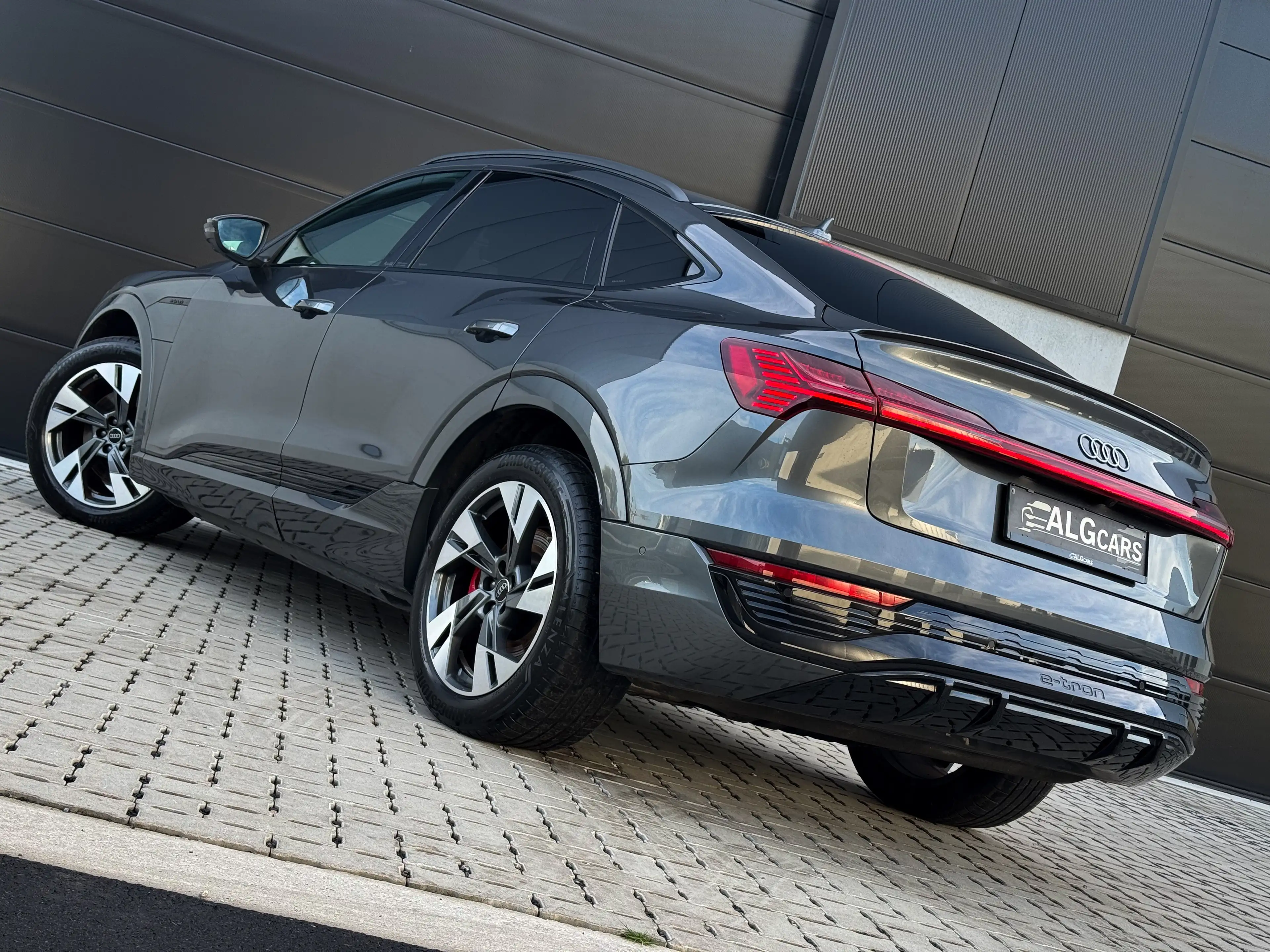 Audi Q8 e-tron Sportback Quattro S-line / Facelift / Trekhaak / 360 / 22kW laden / Luchtvering / TOP!! — photo 8