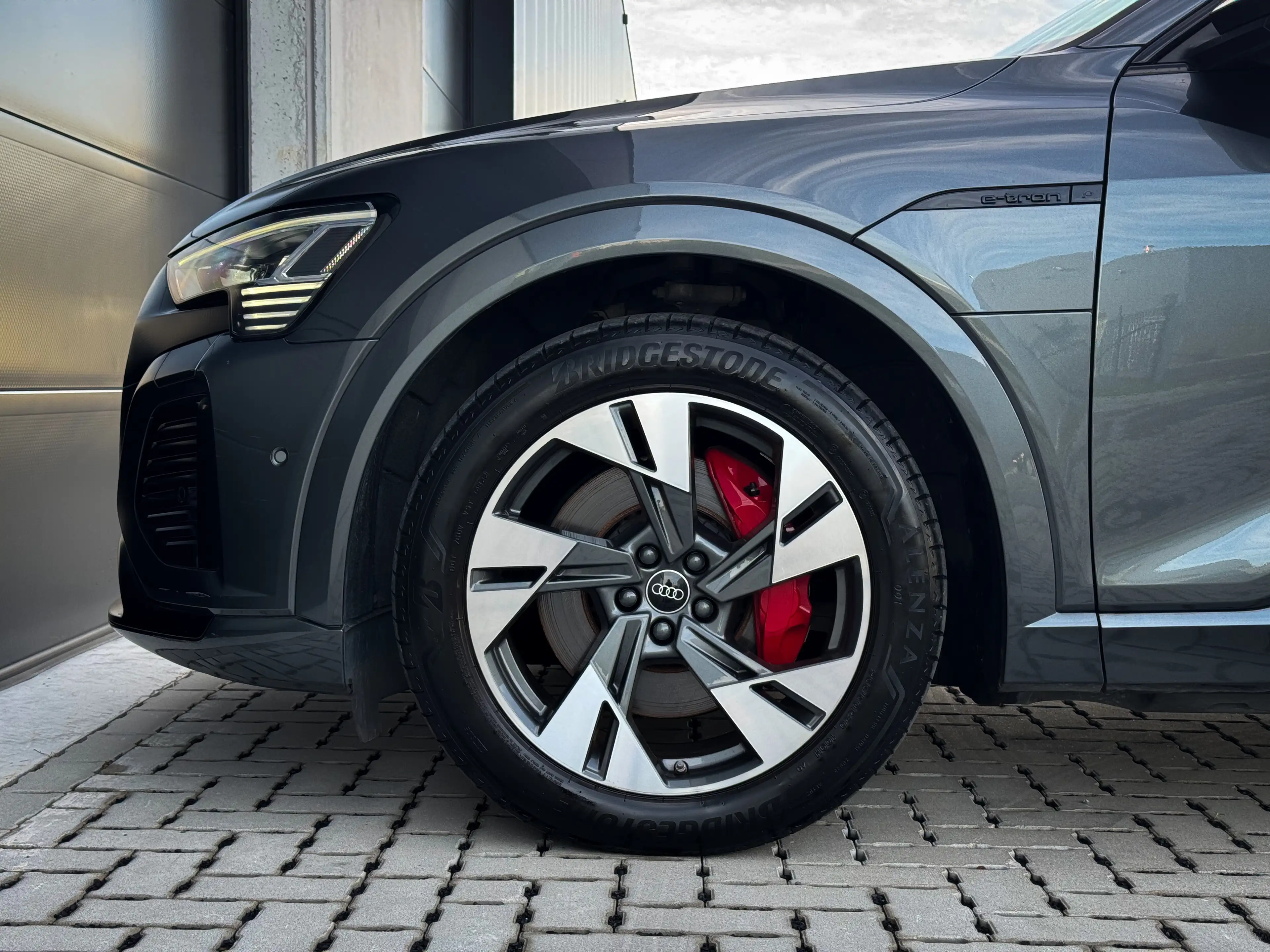 Audi Q8 e-tron Sportback Quattro S-line / Facelift / Trekhaak / 360 / 22kW laden / Luchtvering / TOP!! — photo 27
