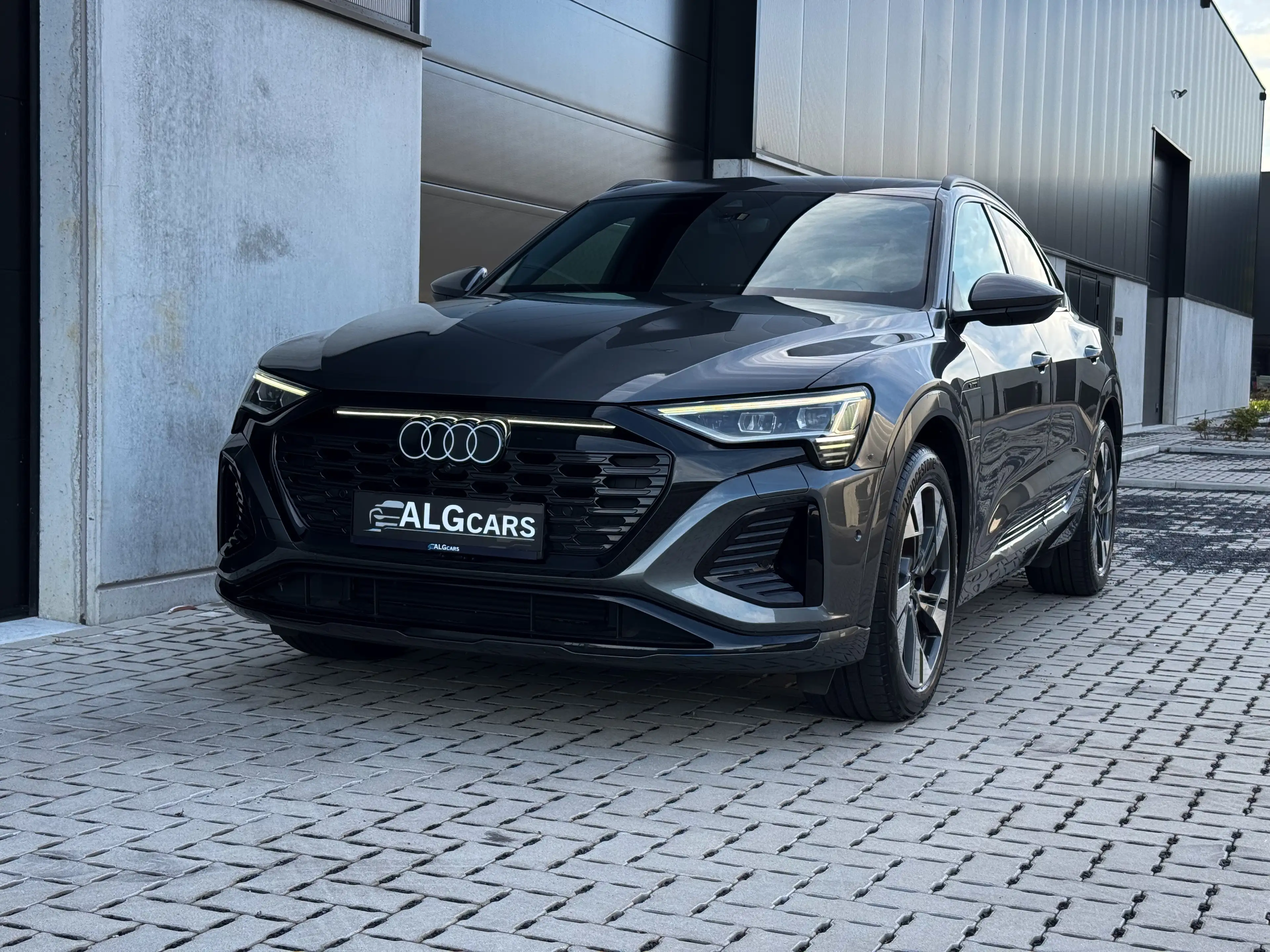Audi Q8 e-tron Sportback Quattro S-line / Facelift / Trekhaak / 360 / 22kW laden / Luchtvering / TOP!! — photo 29