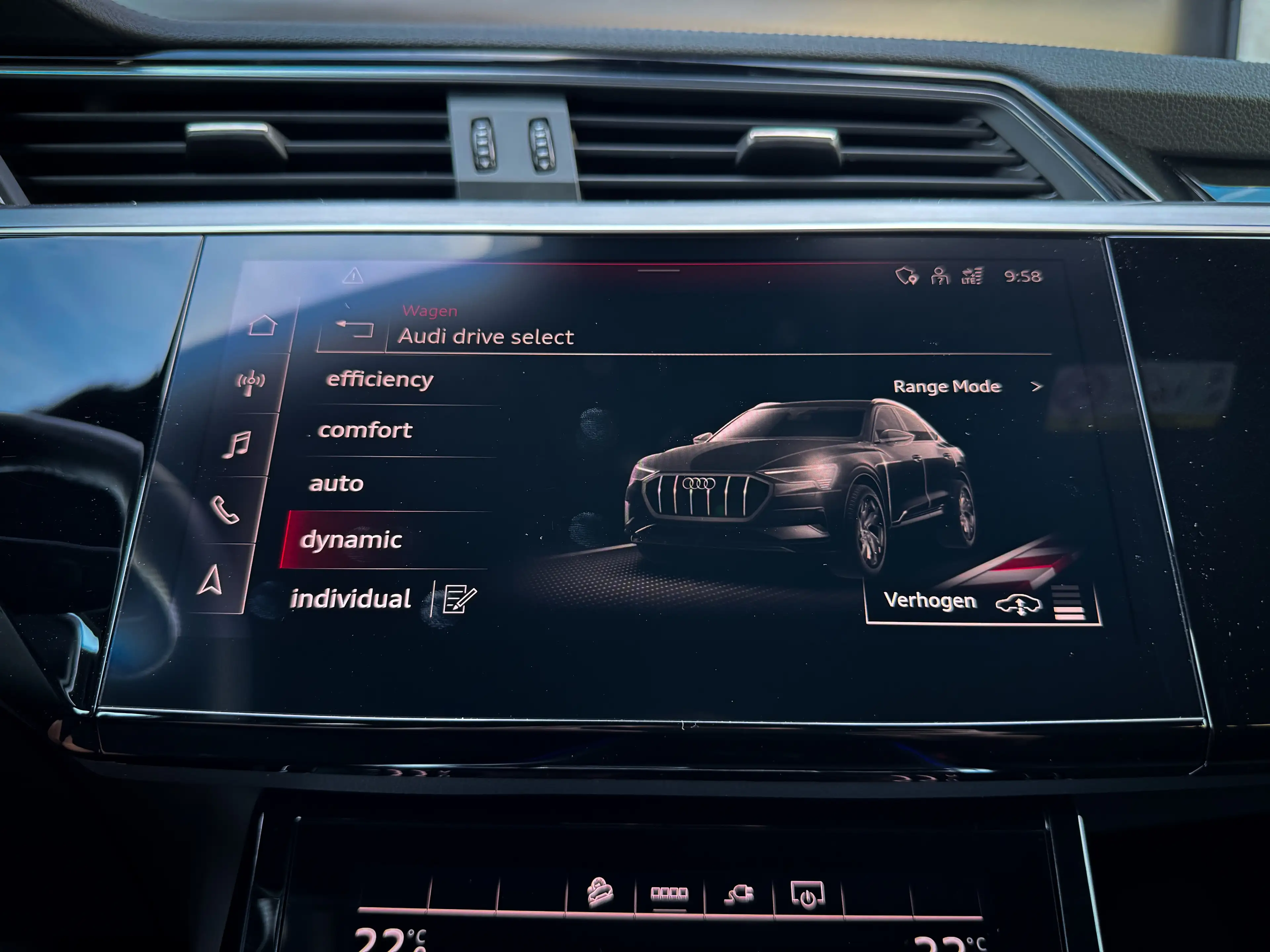 Audi Q8 e-tron Sportback Quattro S-line / Facelift / Trekhaak / 360 / 22kW laden / Luchtvering / TOP!! — photo 20