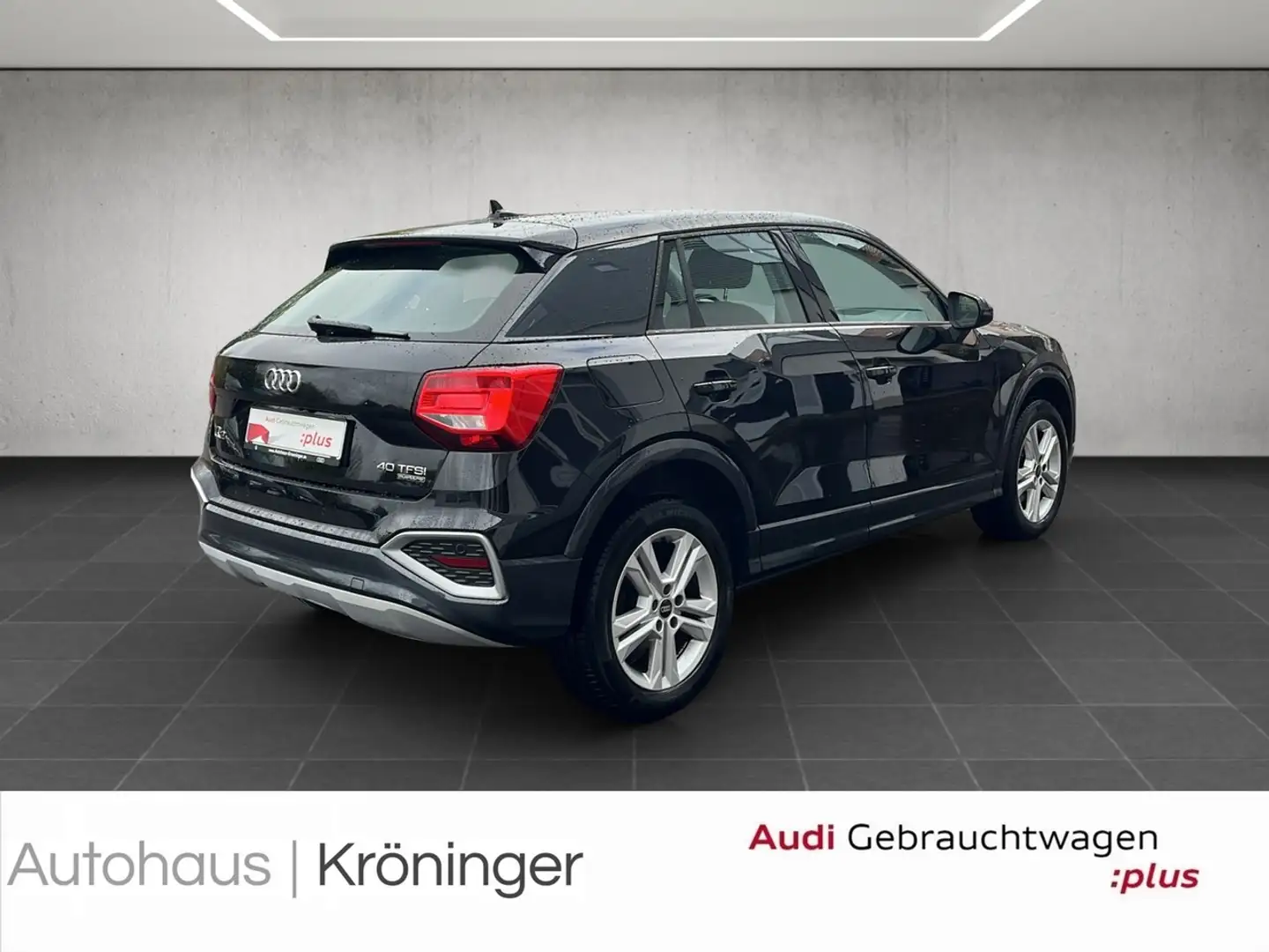 Audi Q2 40 TFSI Stronic quattro advanced Navi Rück Schwarz - 2