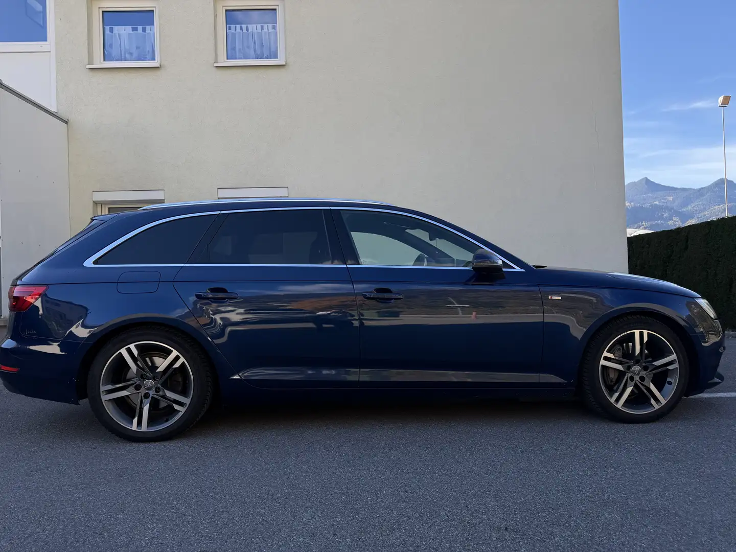 Audi A4 A4 Avant 2,0 TDI quattro Sport S-tronic Sport Blau - 2