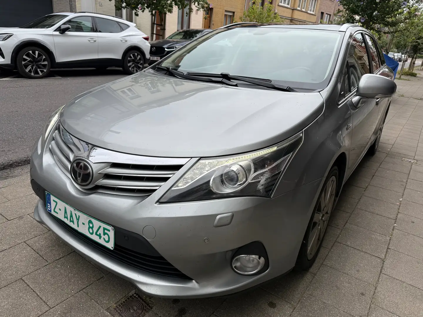 Toyota Avensis automatic 2.2 D-4D D-CAT Premium FULL OPTION NEW! Argento - 1