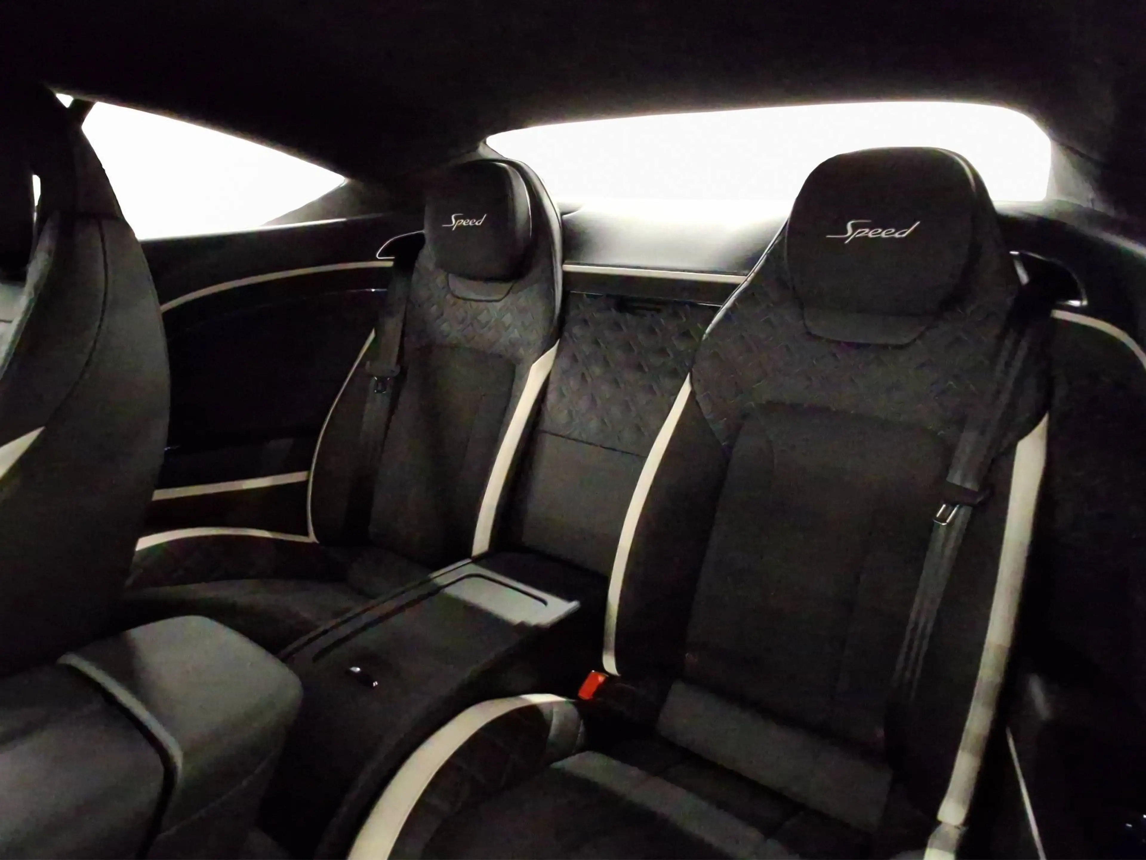 Bentley Continental GT W12 Speed — photo 13
