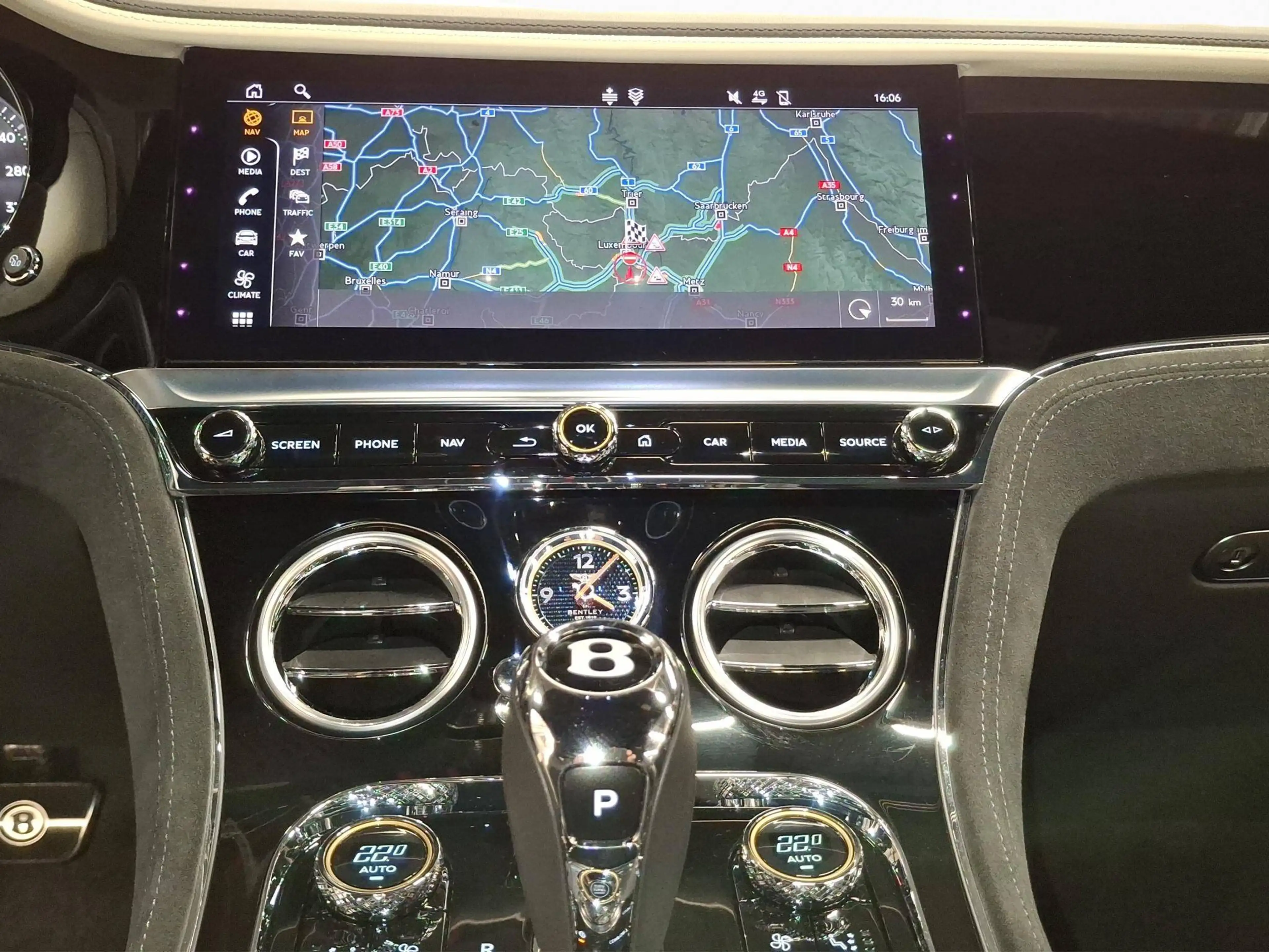 Bentley Continental GT W12 Speed — photo 9