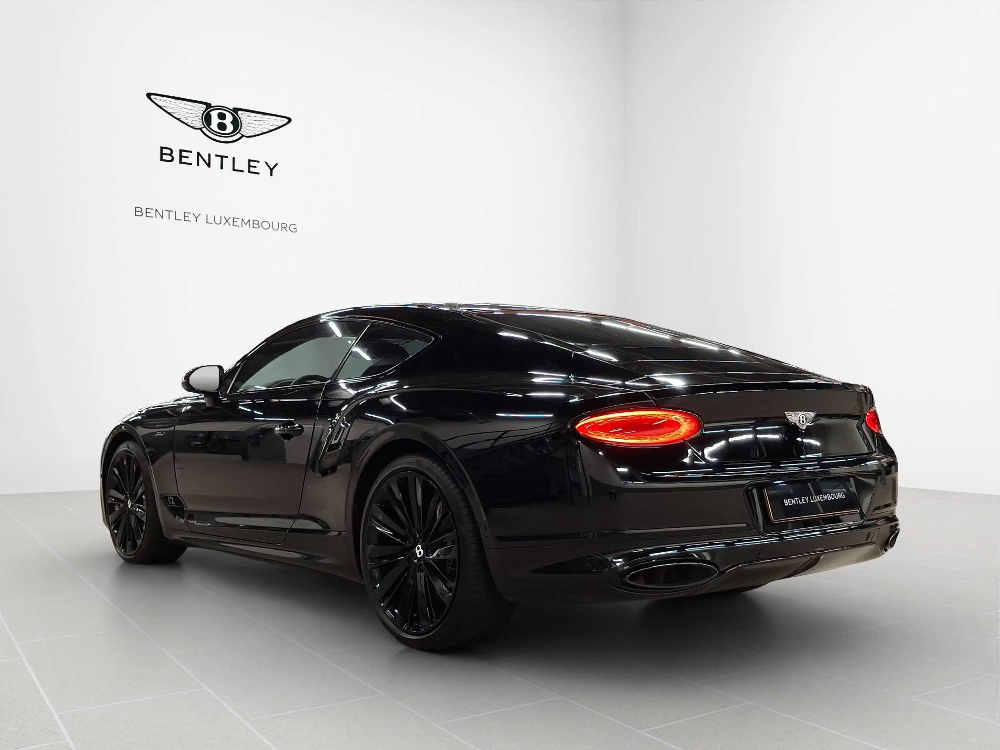 Bentley Continental GT W12 Speed — photo 3