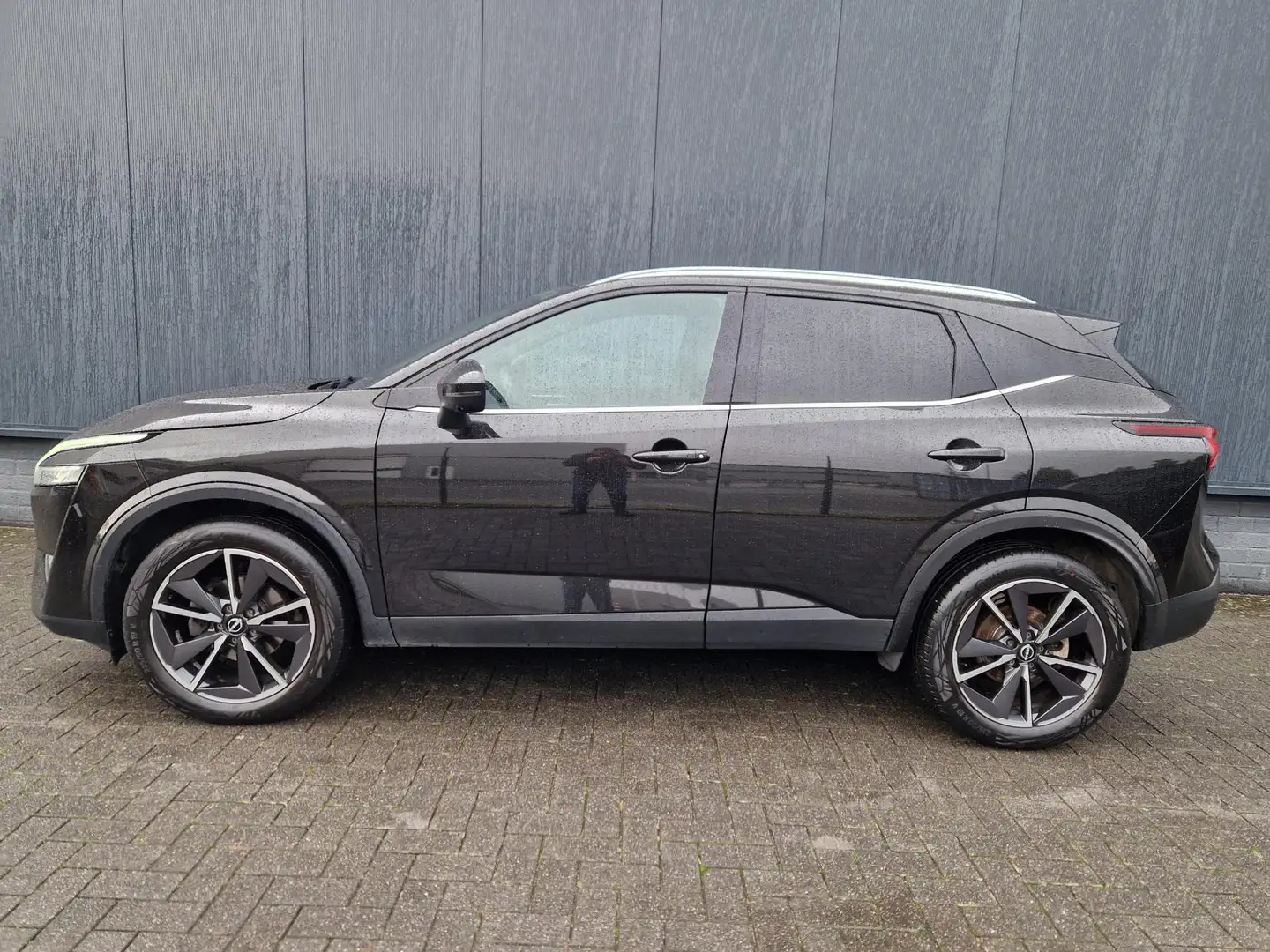 Nissan Qashqai 1.3 MHEV Xtronic Tekna Plus Zwart - 2