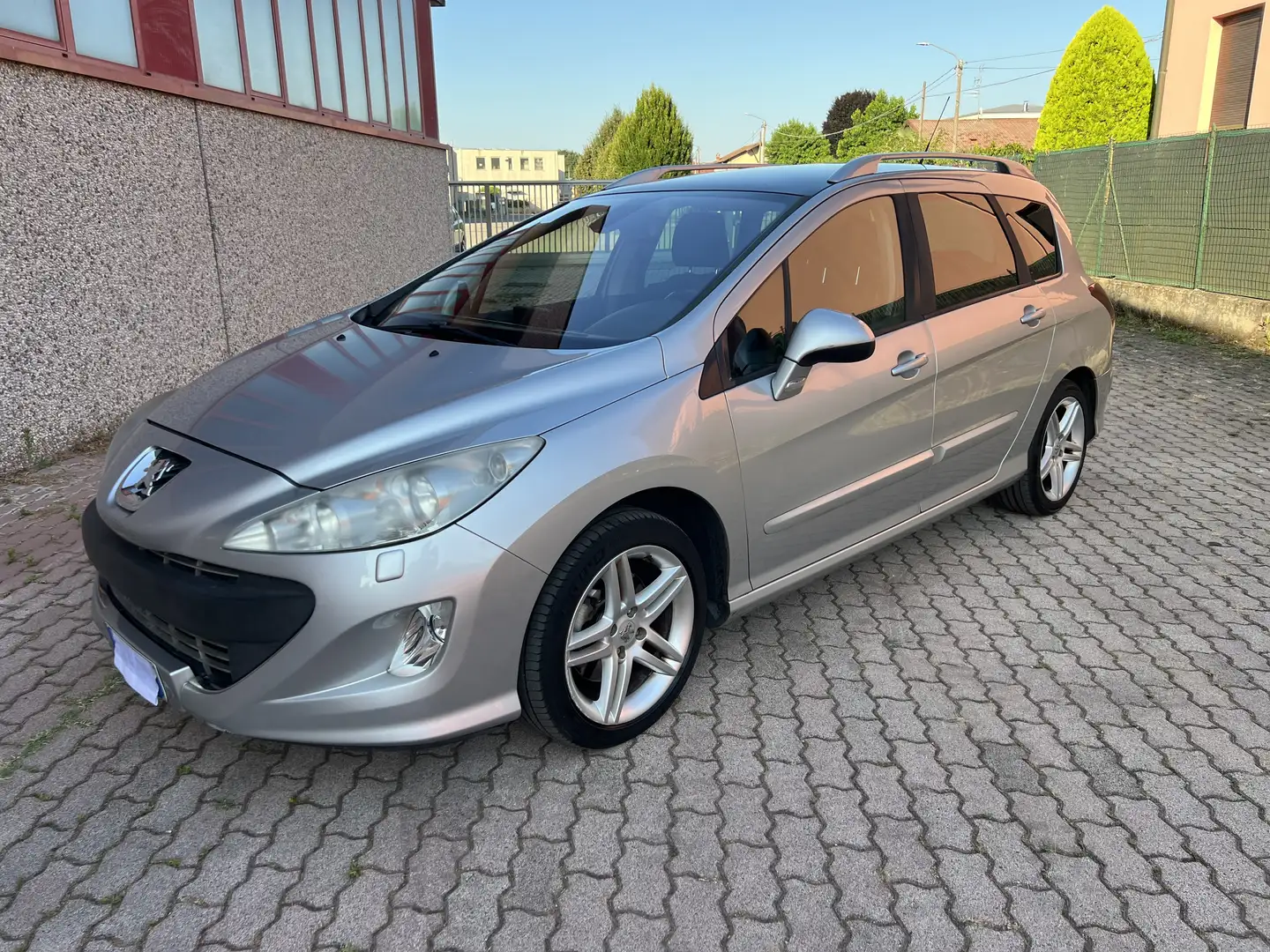 Peugeot 308 SW 2.0 hdi Ciel 140cv Argento - 1