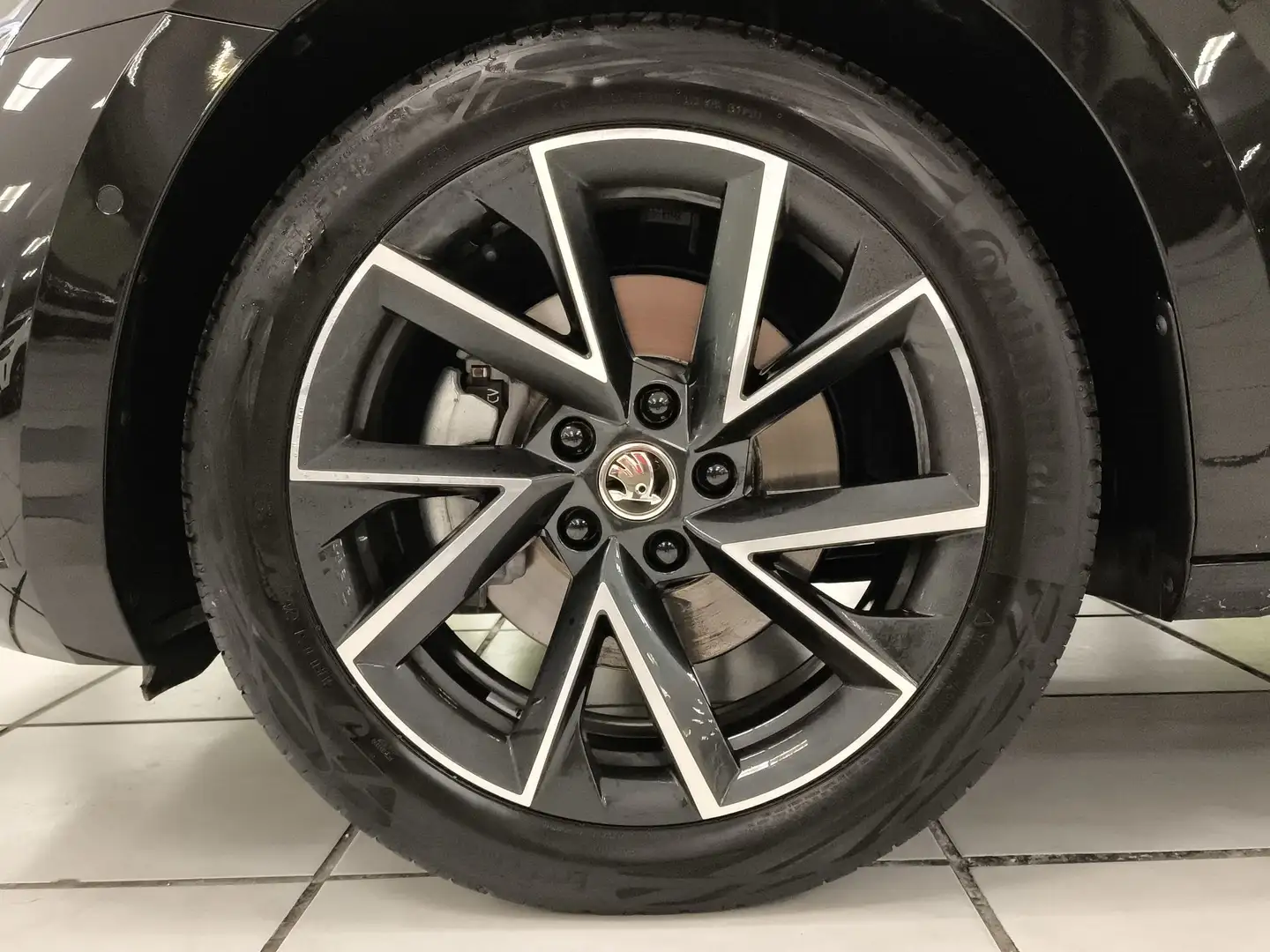 Skoda Superb 1.4 TSI P-HEV SportLine DSG Noir - 2