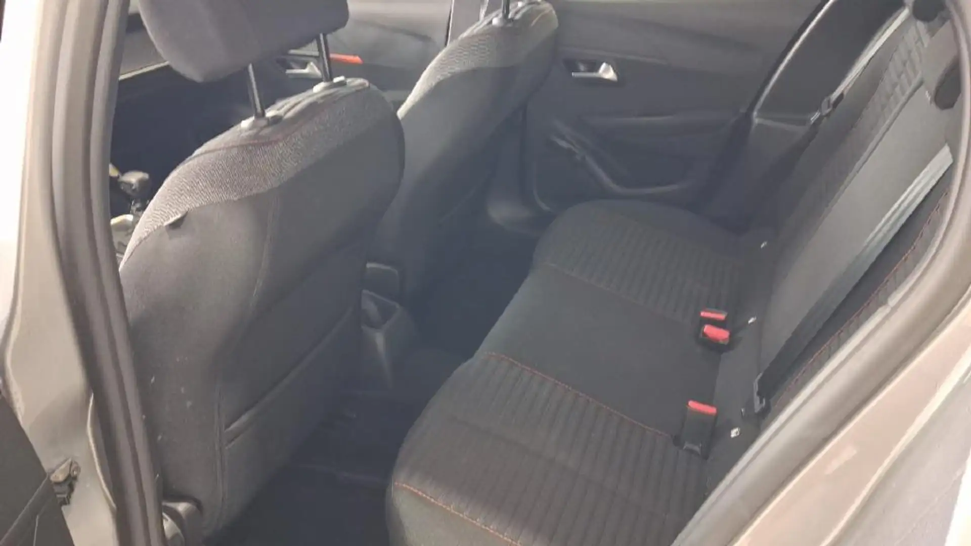 Peugeot 208 1.2 Puretech S&S Active 100 Gris - 2