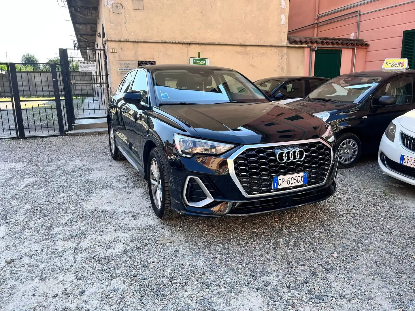 Audi Q3 35 TFSI S tronic S line edition Nero - 1