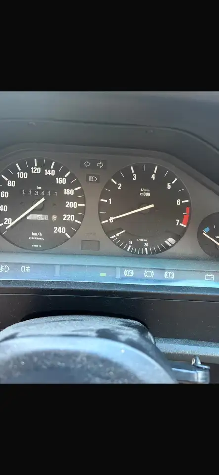 BMW 325i, foto 12